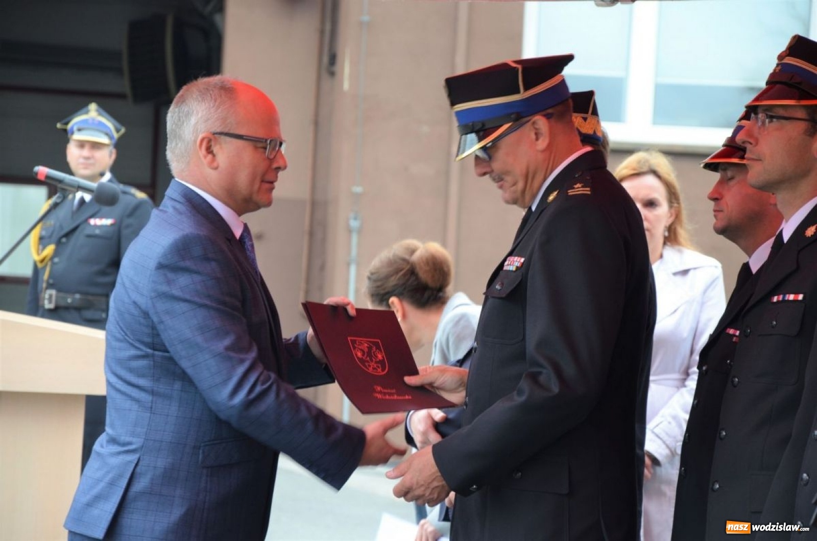 Zdjęcie w galerii na portalu naszwodzislaw.com: Ochotnicy z Turzy Śląskiej i Radlina z nowymi wozami bojowymi wiadomości z regionu