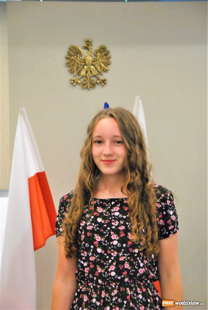 Zdjęcie w galerii na portalu naszwodzislaw.com: Absolwentka ZST z tytułem Technik Absolwent 2019 wiadomości z regionu