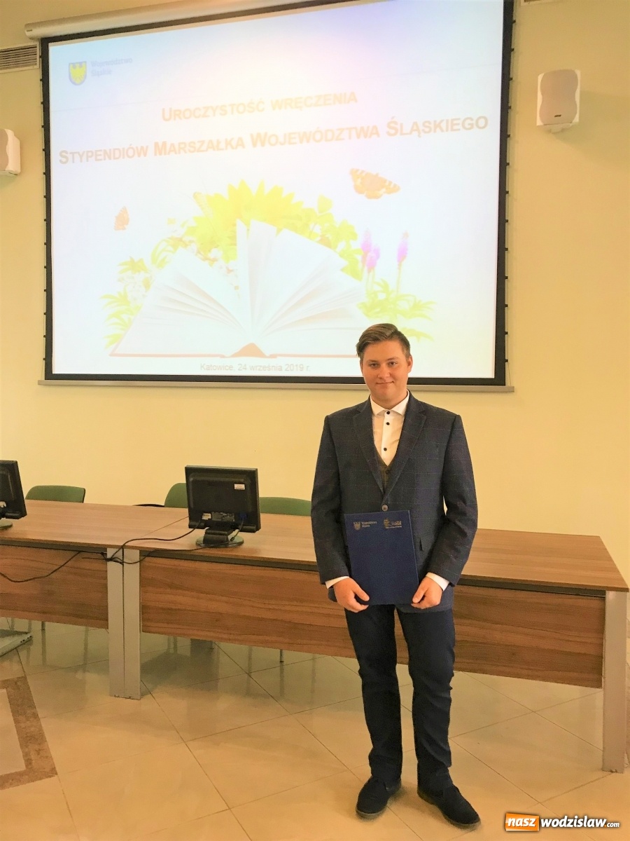Zdjęcie w galerii na portalu naszwodzislaw.com: Uczeń wodzisławskiego ZST ze stypendium Województwa Śląskiego wiadomości z regionu