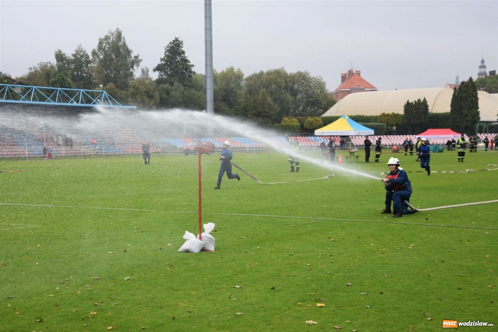 Zdjęcie w galerii na portalu naszwodzislaw.com: Sportowo-pożarnicza rywalizacja strażaków OSP [FOTO] wiadomości z regionu