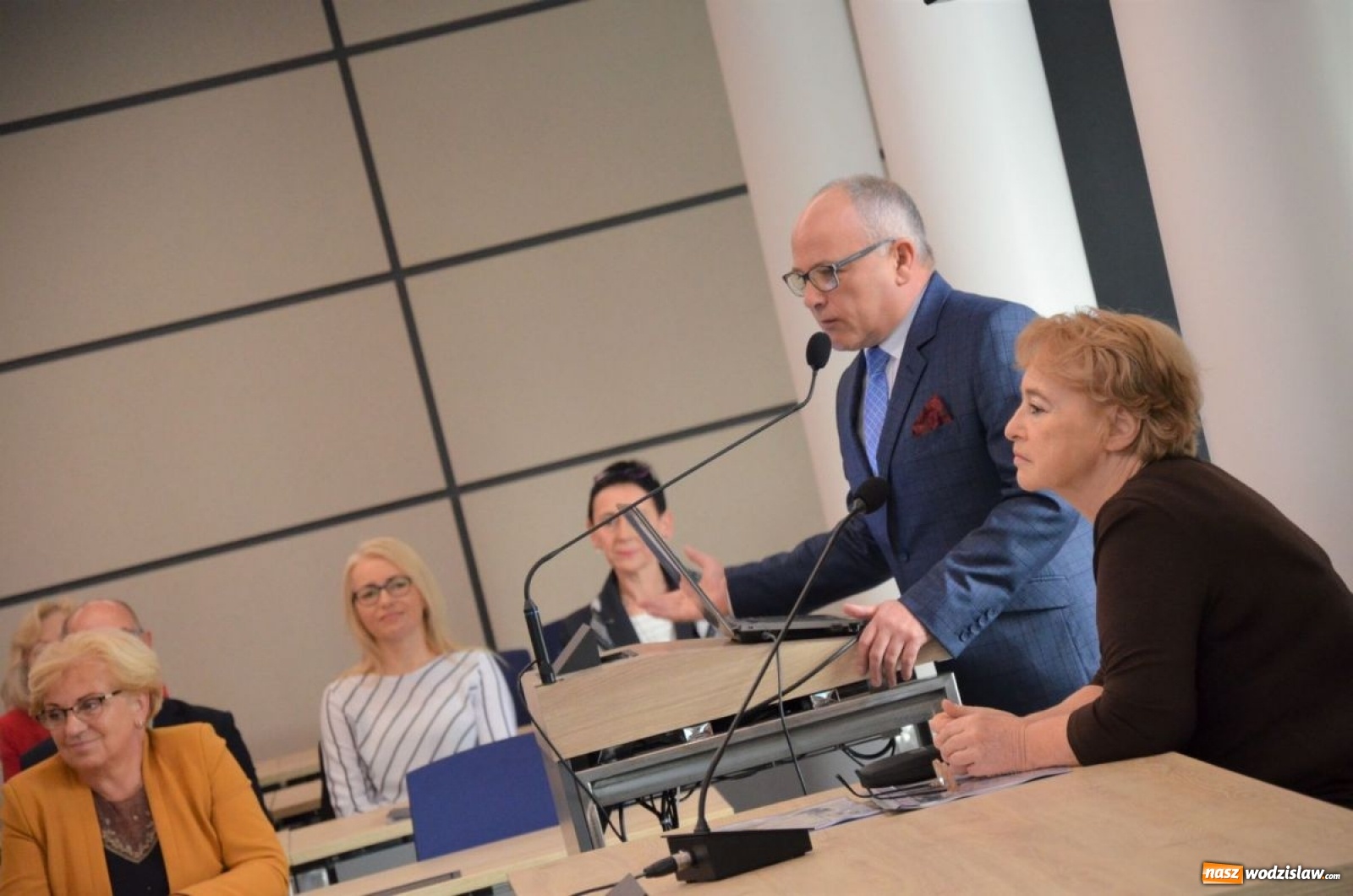 Zdjęcie w galerii na portalu naszwodzislaw.com: Goście z Łotwy z wizytą w powiatowych jednostkach pomocy społecznej wiadomości z regionu