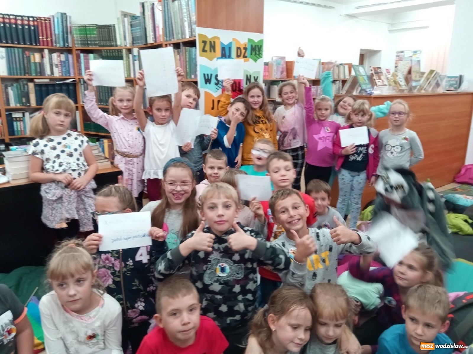 Zdjęcie w galerii na portalu naszwodzislaw.com: Książnica pękała w szwach. Noc Bibliotek w Mszanie wiadomości z regionu