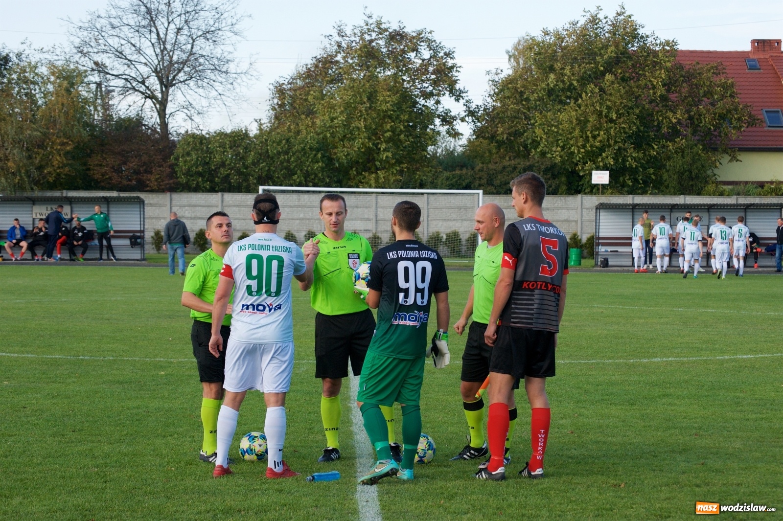 Zdjęcie w galerii na portalu naszwodzislaw.com: Klasa okręgowa. Bez bramek w starciu beniaminków [FOTO] wiadomości z regionu