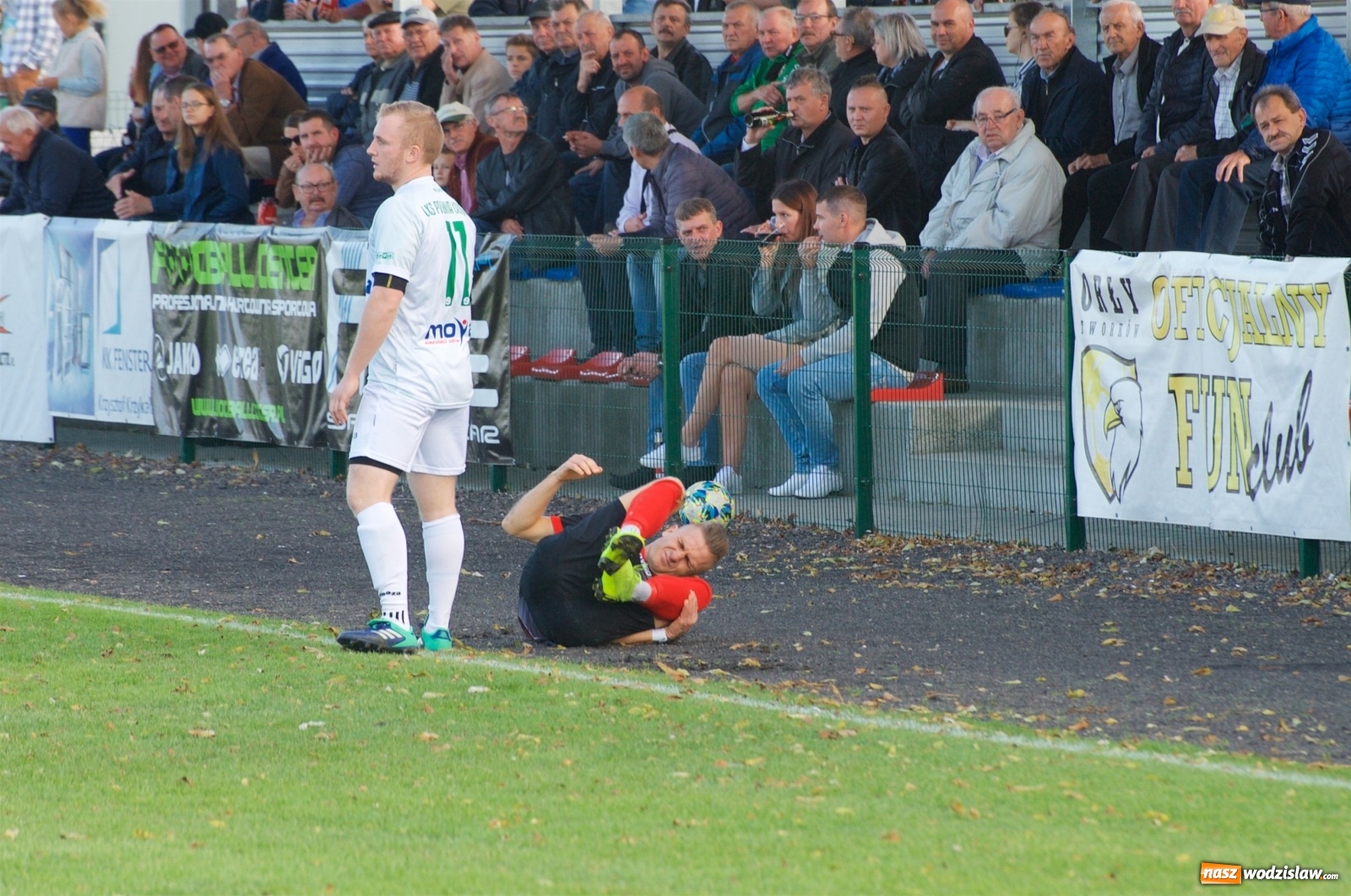 Zdjęcie w galerii na portalu naszwodzislaw.com: Klasa okręgowa. Bez bramek w starciu beniaminków [FOTO] wiadomości z regionu