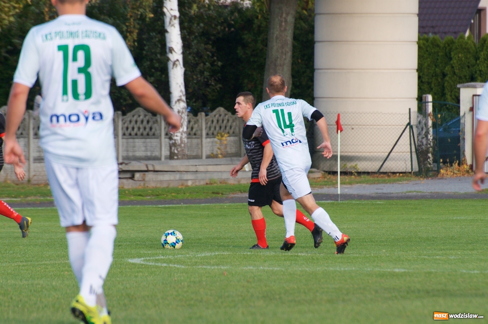 Zdjęcie w galerii na portalu naszwodzislaw.com: Klasa okręgowa. Bez bramek w starciu beniaminków [FOTO] wiadomości z regionu