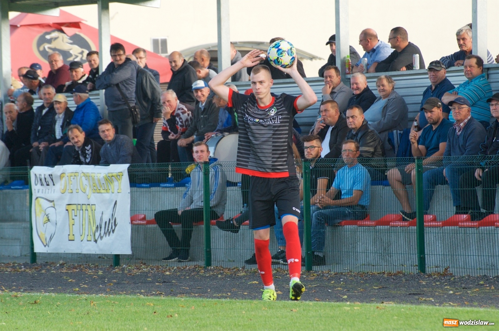 Zdjęcie w galerii na portalu naszwodzislaw.com: Klasa okręgowa. Bez bramek w starciu beniaminków [FOTO] wiadomości z regionu