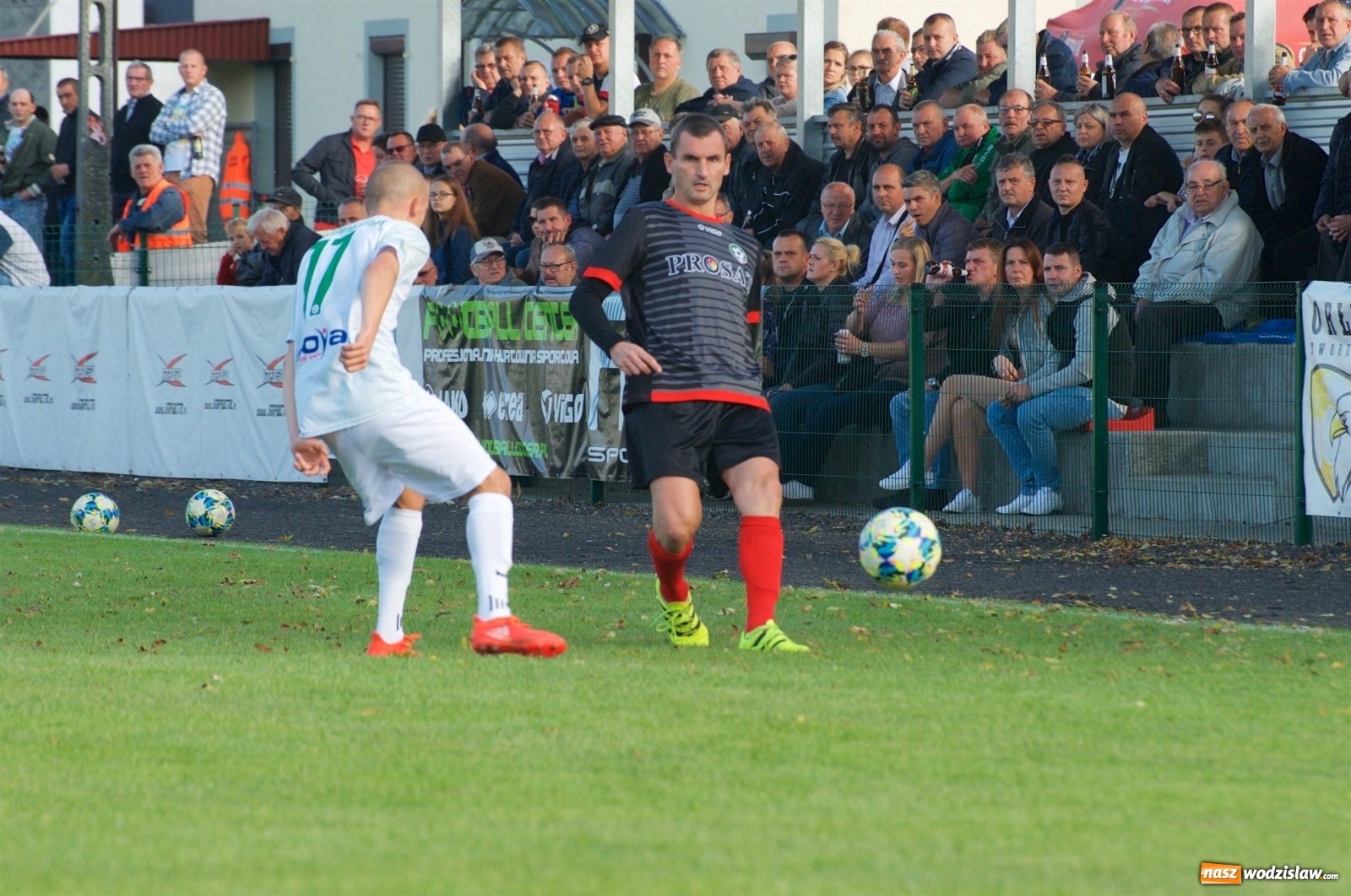 Zdjęcie w galerii na portalu naszwodzislaw.com: Klasa okręgowa. Bez bramek w starciu beniaminków [FOTO] wiadomości z regionu