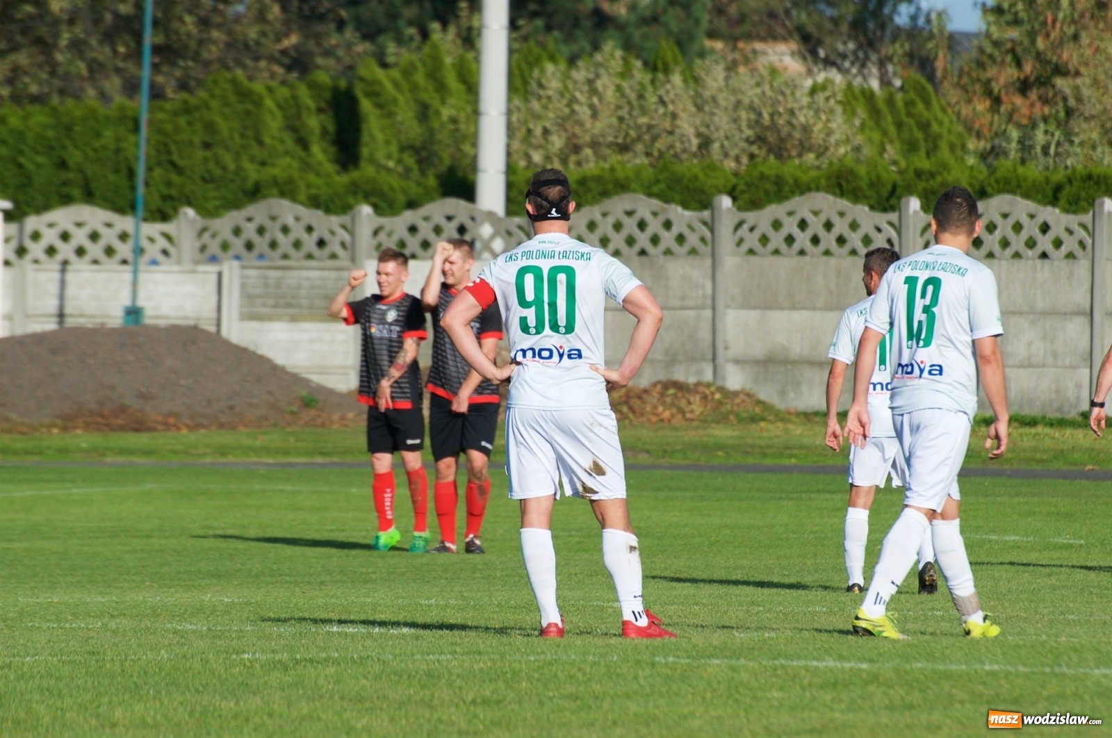 Zdjęcie w galerii na portalu naszwodzislaw.com: Klasa okręgowa. Bez bramek w starciu beniaminków [FOTO] wiadomości z regionu