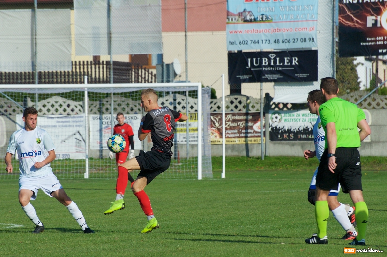 Zdjęcie w galerii na portalu naszwodzislaw.com: Klasa okręgowa. Bez bramek w starciu beniaminków [FOTO] wiadomości z regionu