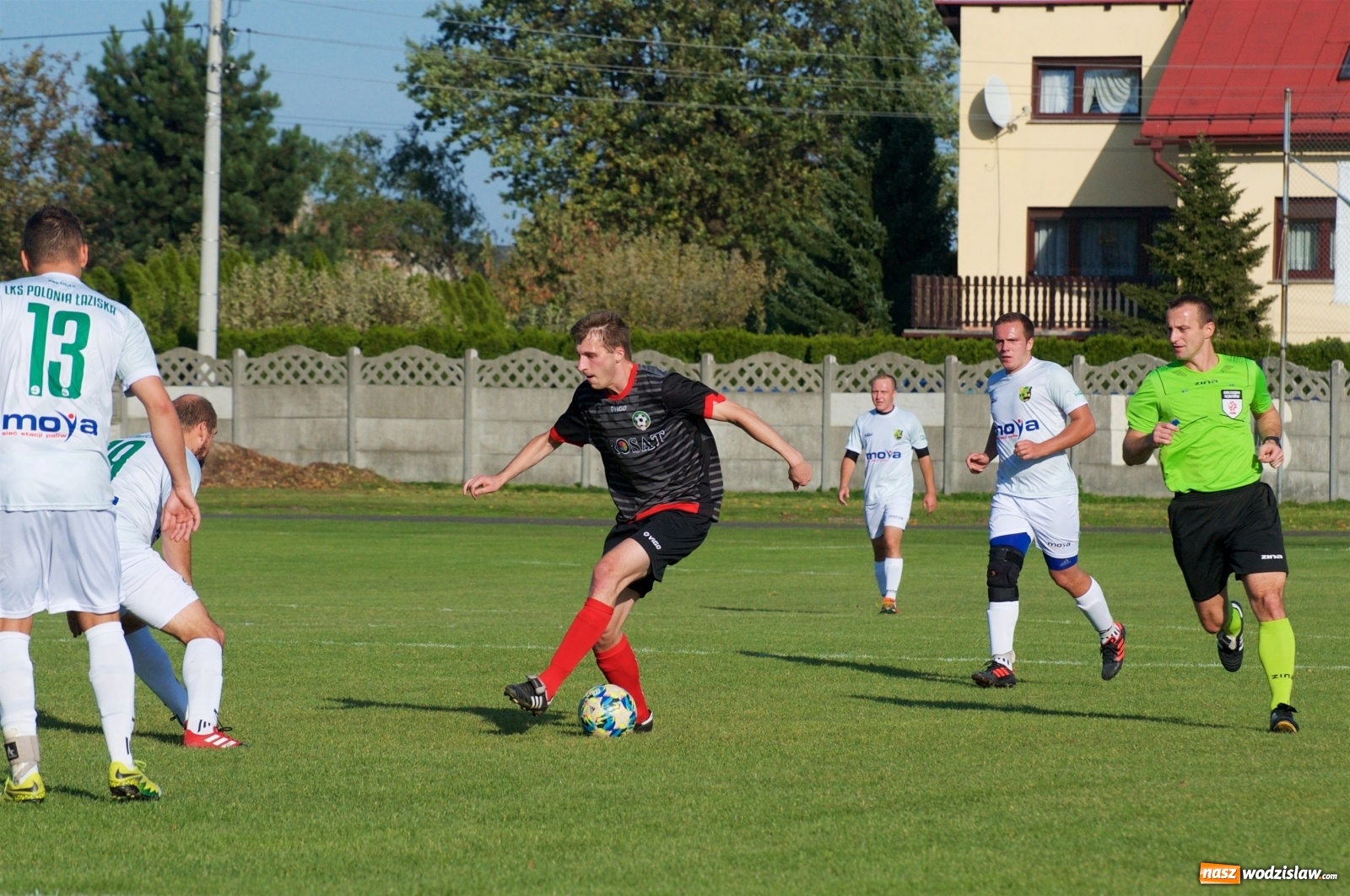 Zdjęcie w galerii na portalu naszwodzislaw.com: Klasa okręgowa. Bez bramek w starciu beniaminków [FOTO] wiadomości z regionu