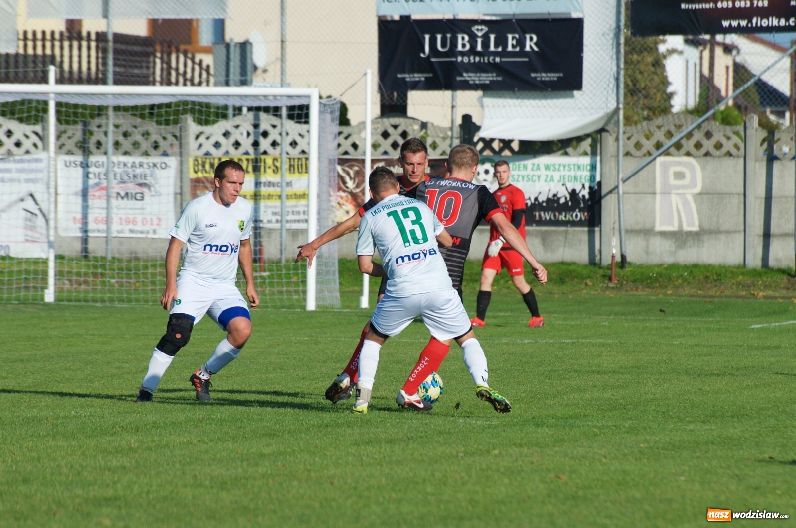 Zdjęcie w galerii na portalu naszwodzislaw.com: Klasa okręgowa. Bez bramek w starciu beniaminków [FOTO] wiadomości z regionu