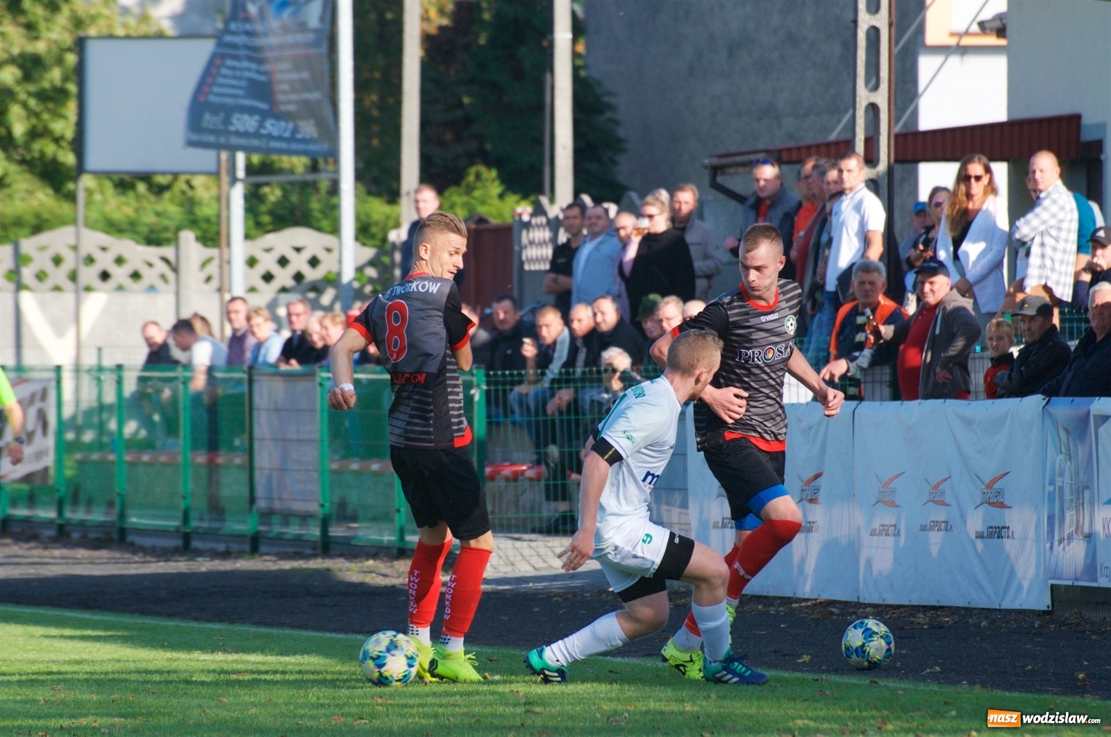 Zdjęcie w galerii na portalu naszwodzislaw.com: Klasa okręgowa. Bez bramek w starciu beniaminków [FOTO] wiadomości z regionu