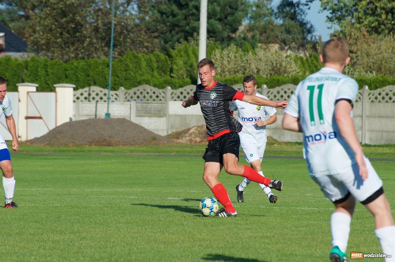 Zdjęcie w galerii na portalu naszwodzislaw.com: Klasa okręgowa. Bez bramek w starciu beniaminków [FOTO] wiadomości z regionu