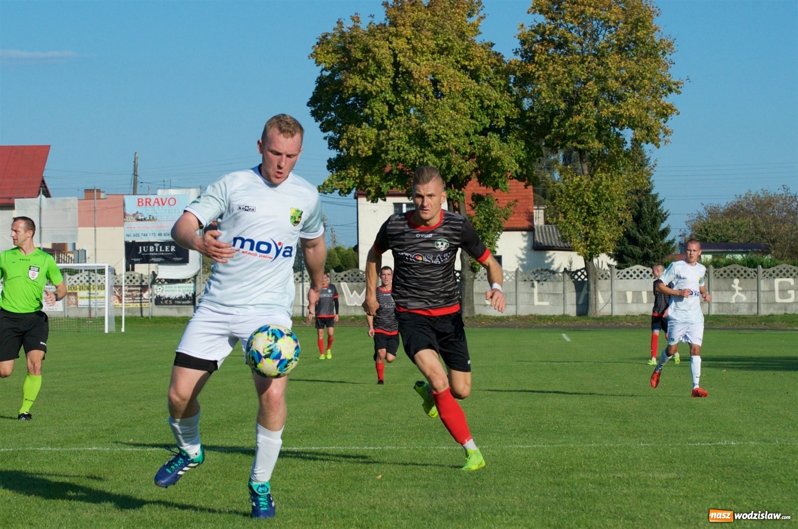 Zdjęcie w galerii na portalu naszwodzislaw.com: Klasa okręgowa. Bez bramek w starciu beniaminków [FOTO] wiadomości z regionu