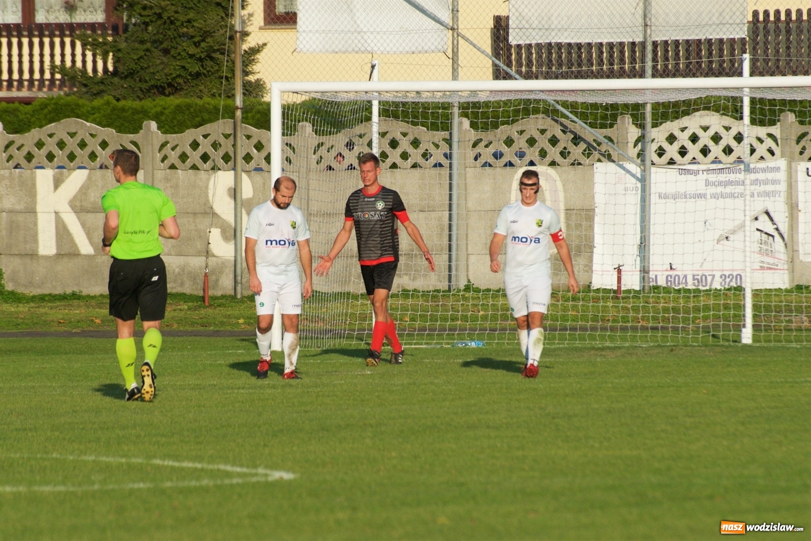 Zdjęcie w galerii na portalu naszwodzislaw.com: Klasa okręgowa. Bez bramek w starciu beniaminków [FOTO] wiadomości z regionu