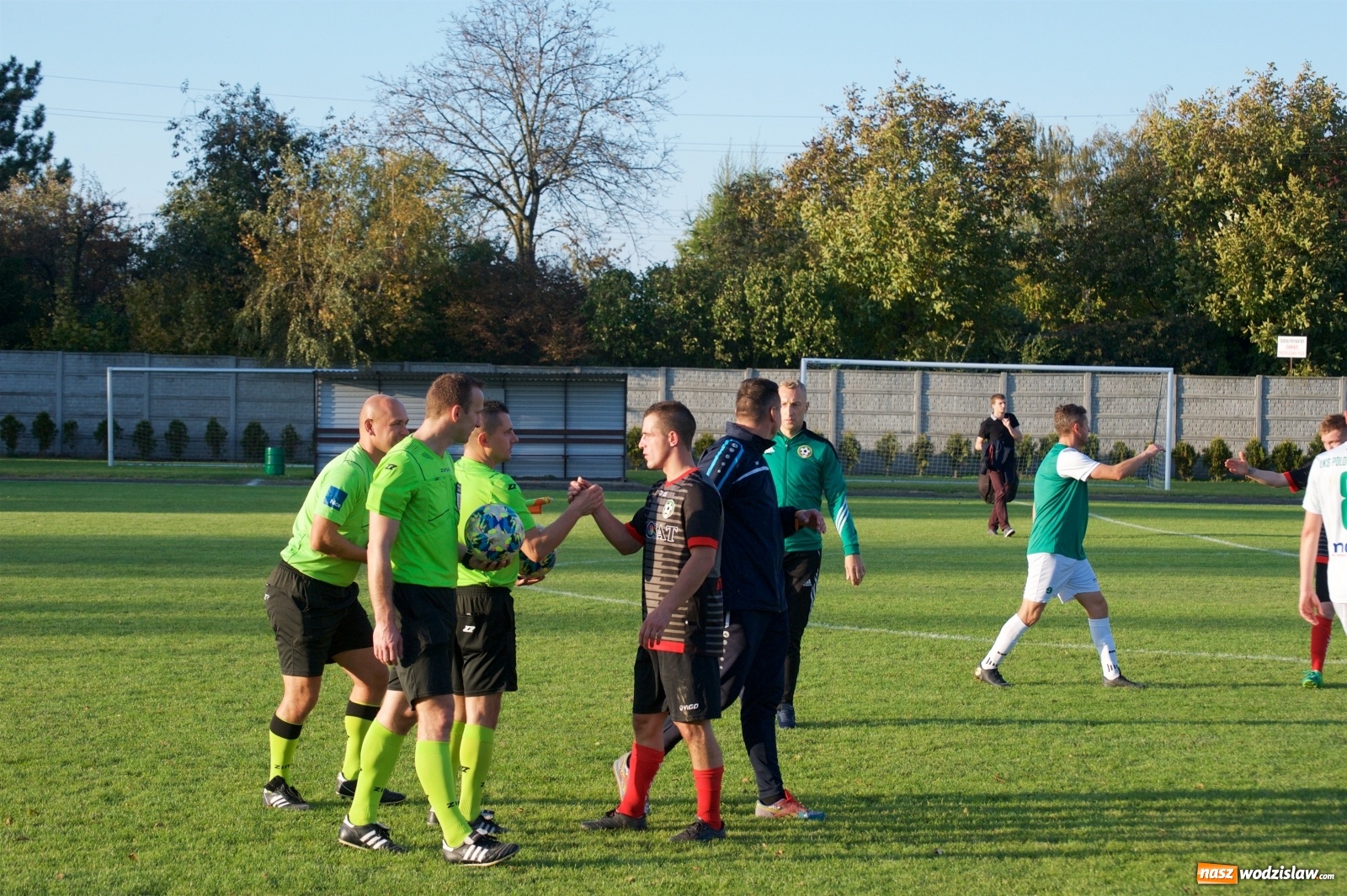 Zdjęcie w galerii na portalu naszwodzislaw.com: Klasa okręgowa. Bez bramek w starciu beniaminków [FOTO] wiadomości z regionu