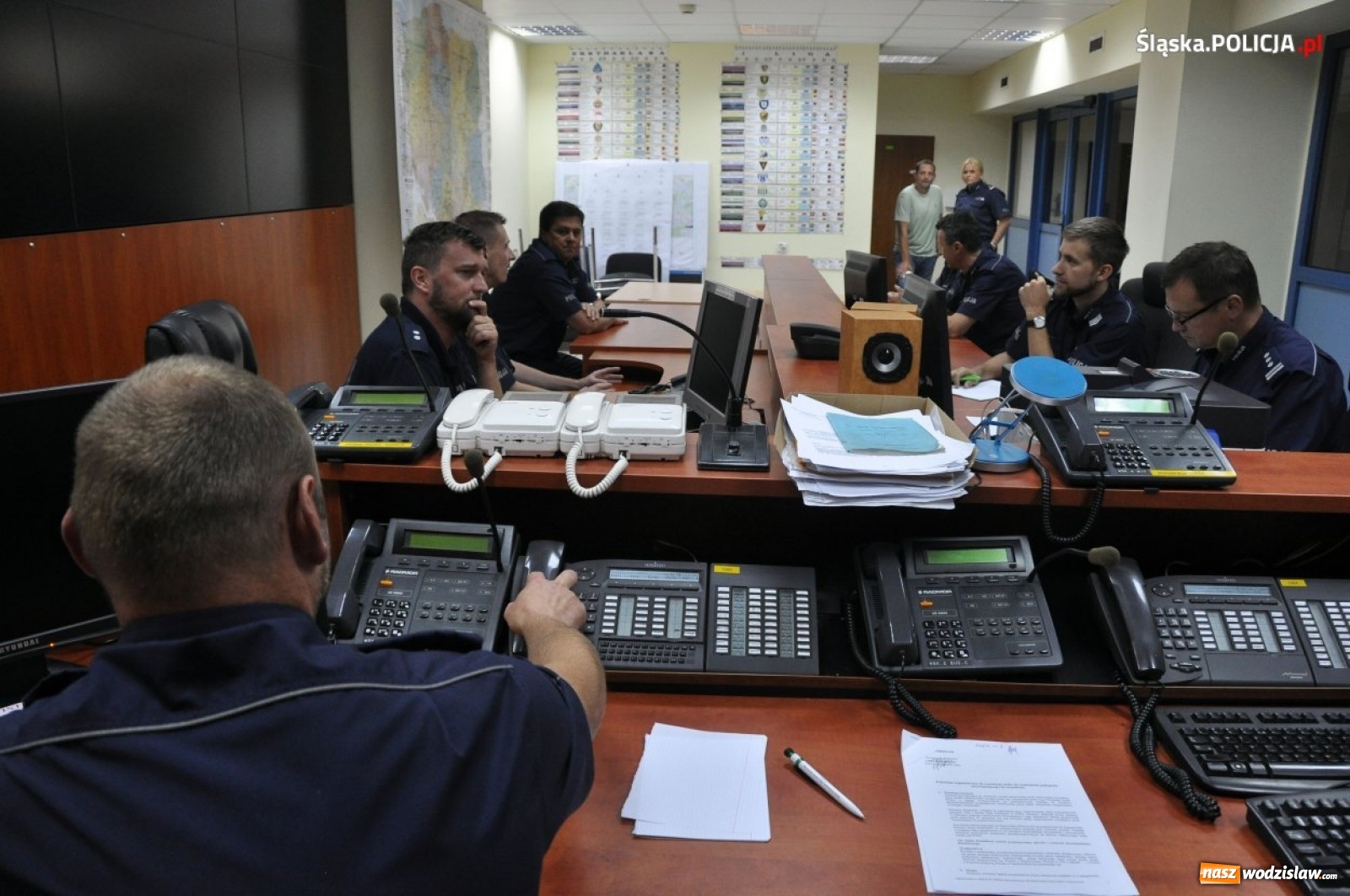 Zdjęcie w galerii na portalu naszwodzislaw.com: Dyżurny wodzisławskiej komendy najlepszy na Śląsku wiadomości z regionu