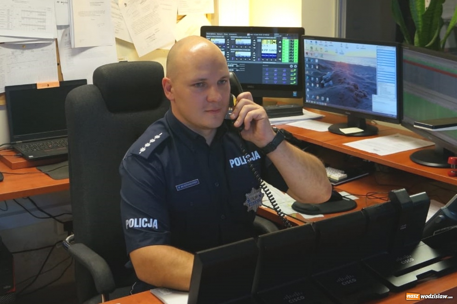 Zdjęcie w galerii na portalu naszwodzislaw.com: Dyżurny wodzisławskiej komendy najlepszy na Śląsku wiadomości z regionu