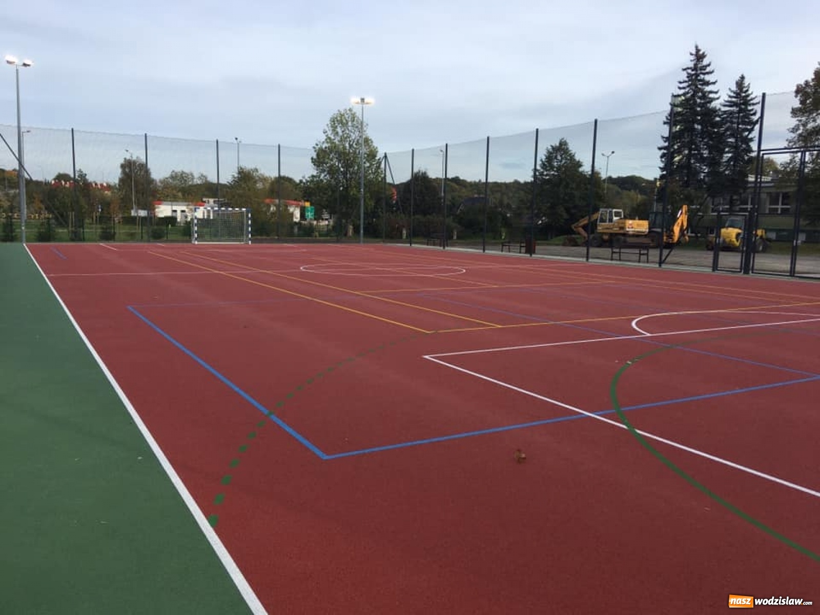 Zdjęcie w galerii na portalu naszwodzislaw.com: Starostwo pozyskało środki na obiekty sportowe wiadomości z regionu