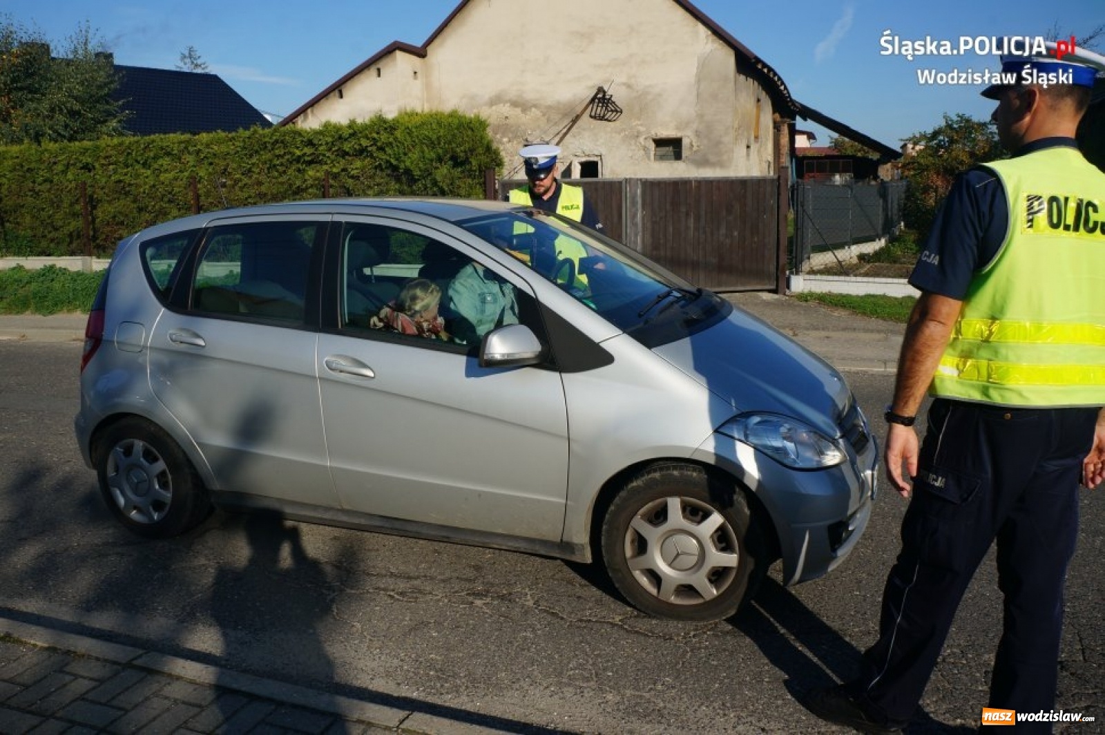 Zdjęcie w galerii na portalu naszwodzislaw.com: Wspólne patrole drogówki z jednostkami ościennych powiatów wiadomości z regionu