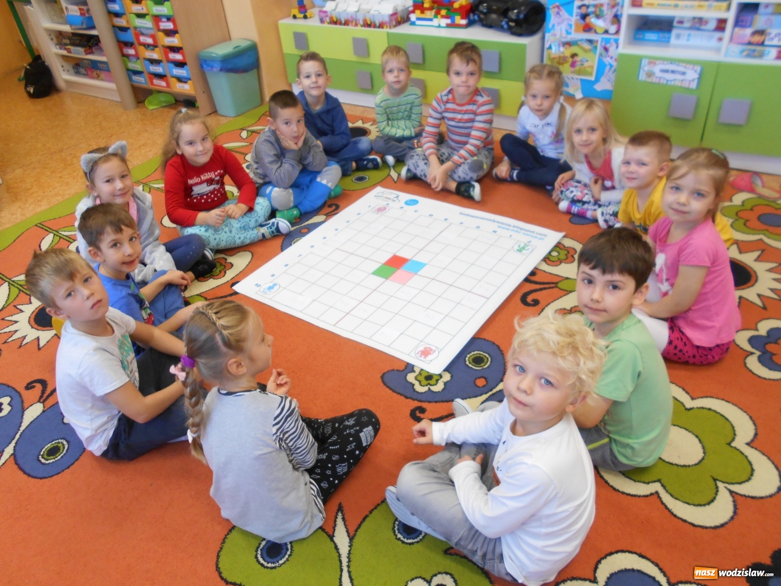 Zdjęcie w galerii na portalu naszwodzislaw.com: Przedszkolaki z Wodzisławia uczyły się kodować wiadomości z regionu