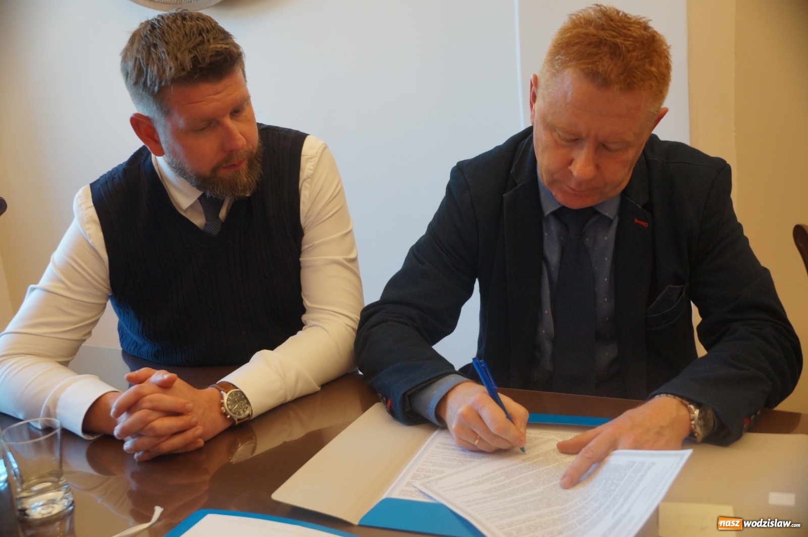 Zdjęcie w galerii na portalu naszwodzislaw.com: Podpisano umowy na remonty dróg! wiadomości z regionu