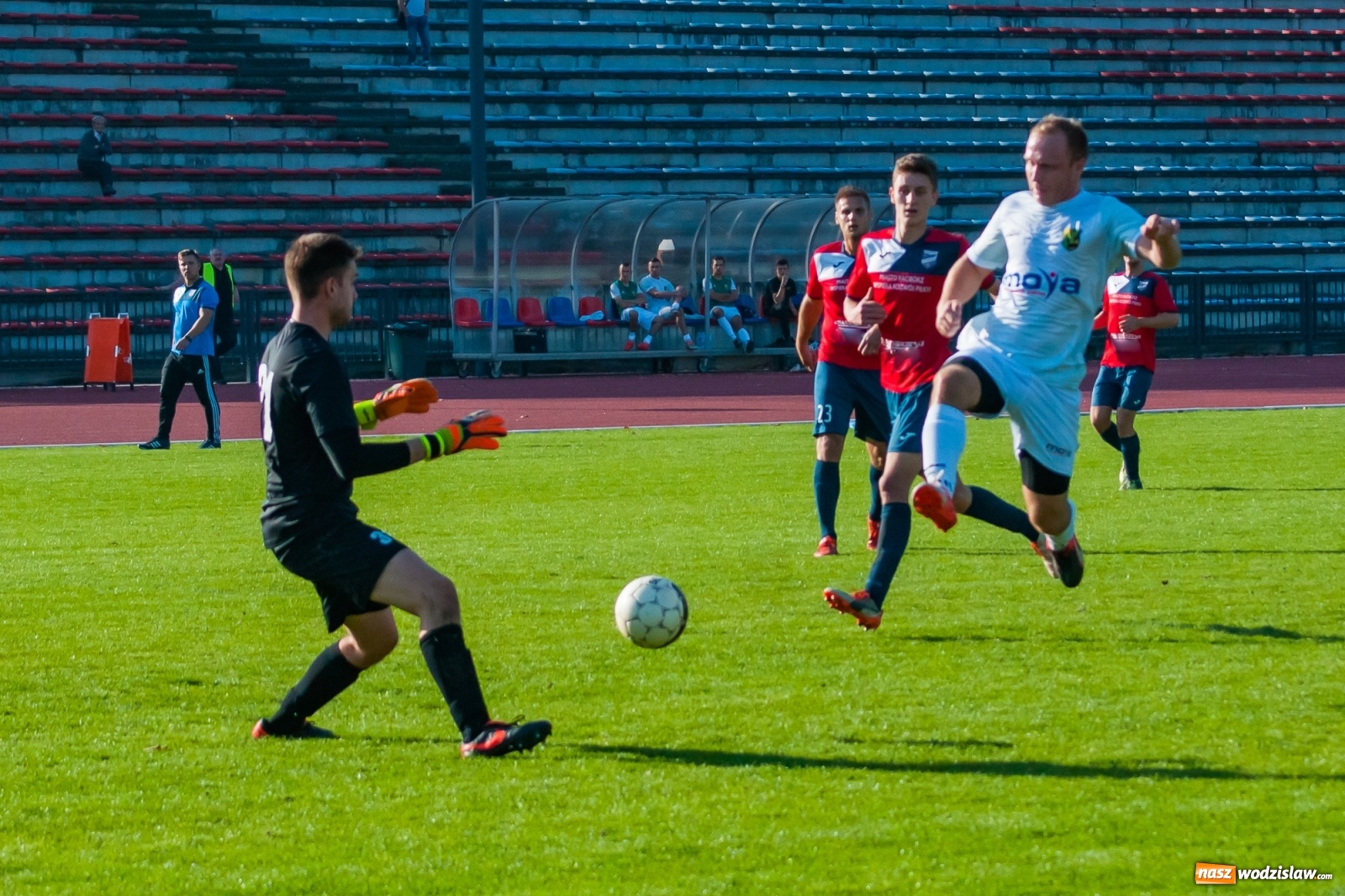 Zdjęcie w galerii na portalu naszwodzislaw.com: Klasa okręgowa. Polonia bez punktów w Raciborzu [FOTO i WIDEO] wiadomości z regionu