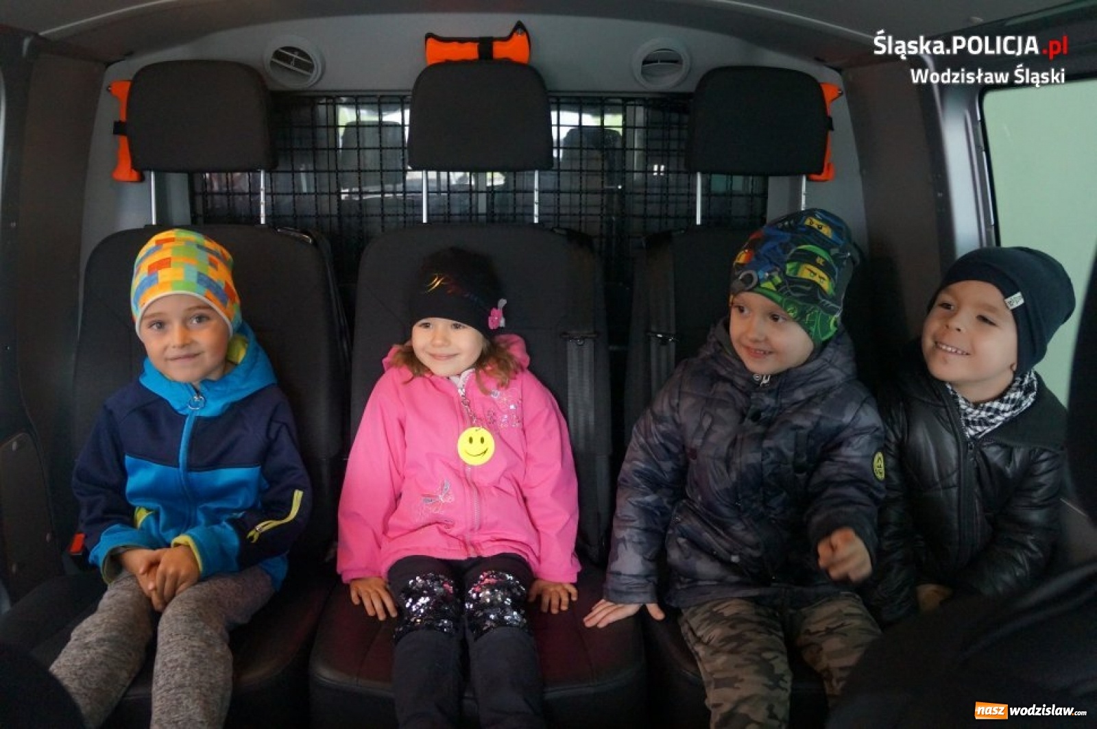 Zdjęcie w galerii na portalu naszwodzislaw.com: Przedszkolaki z wizytą w wodzisławskiej komendzie wiadomości z regionu