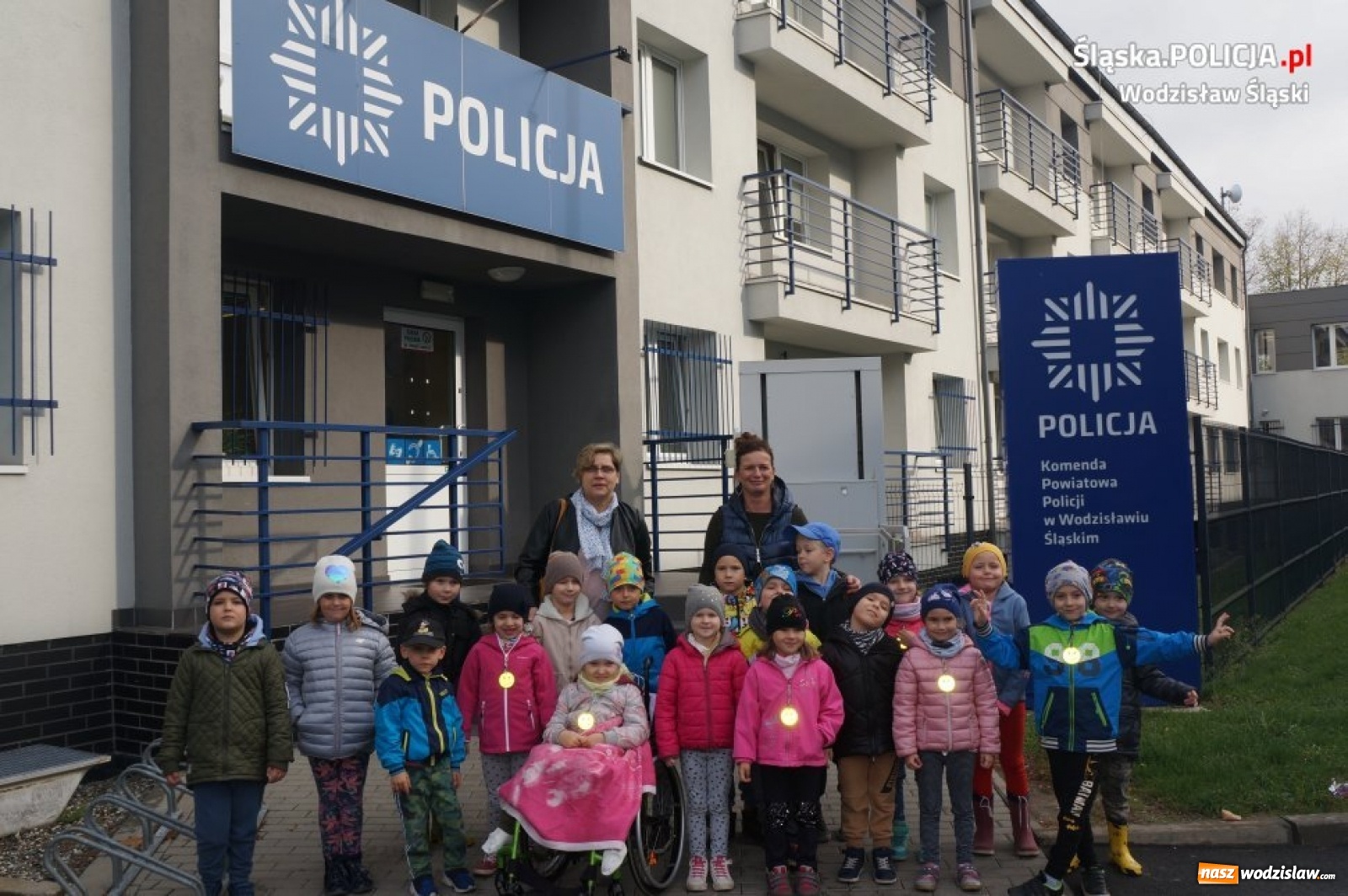 Zdjęcie w galerii na portalu naszwodzislaw.com: Przedszkolaki z wizytą w wodzisławskiej komendzie wiadomości z regionu