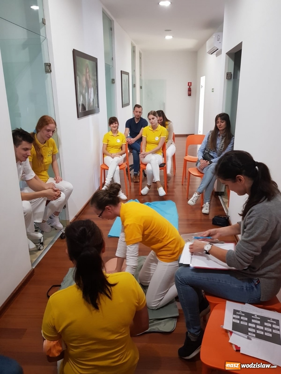 Zdjęcie w galerii na portalu naszwodzislaw.com: Szkolenie warte życia w DenticaCenter  wiadomości z regionu