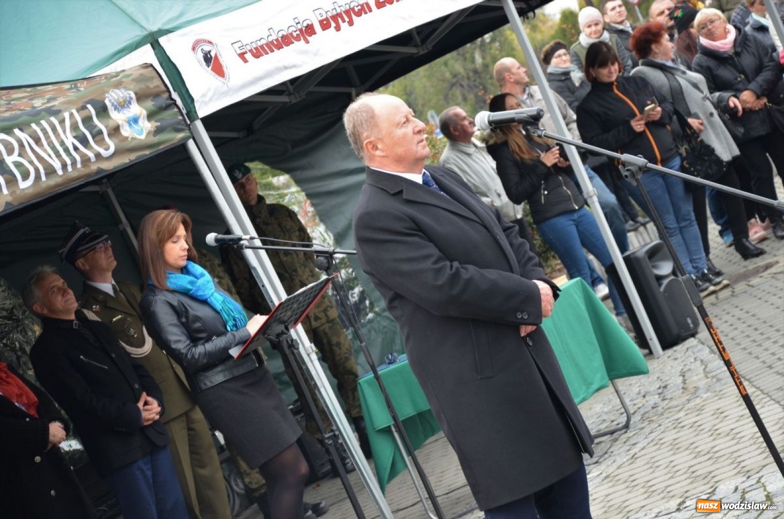 Zdjęcie w galerii na portalu naszwodzislaw.com: Młodzi mundurowi złożyli ślubowanie wiadomości z regionu