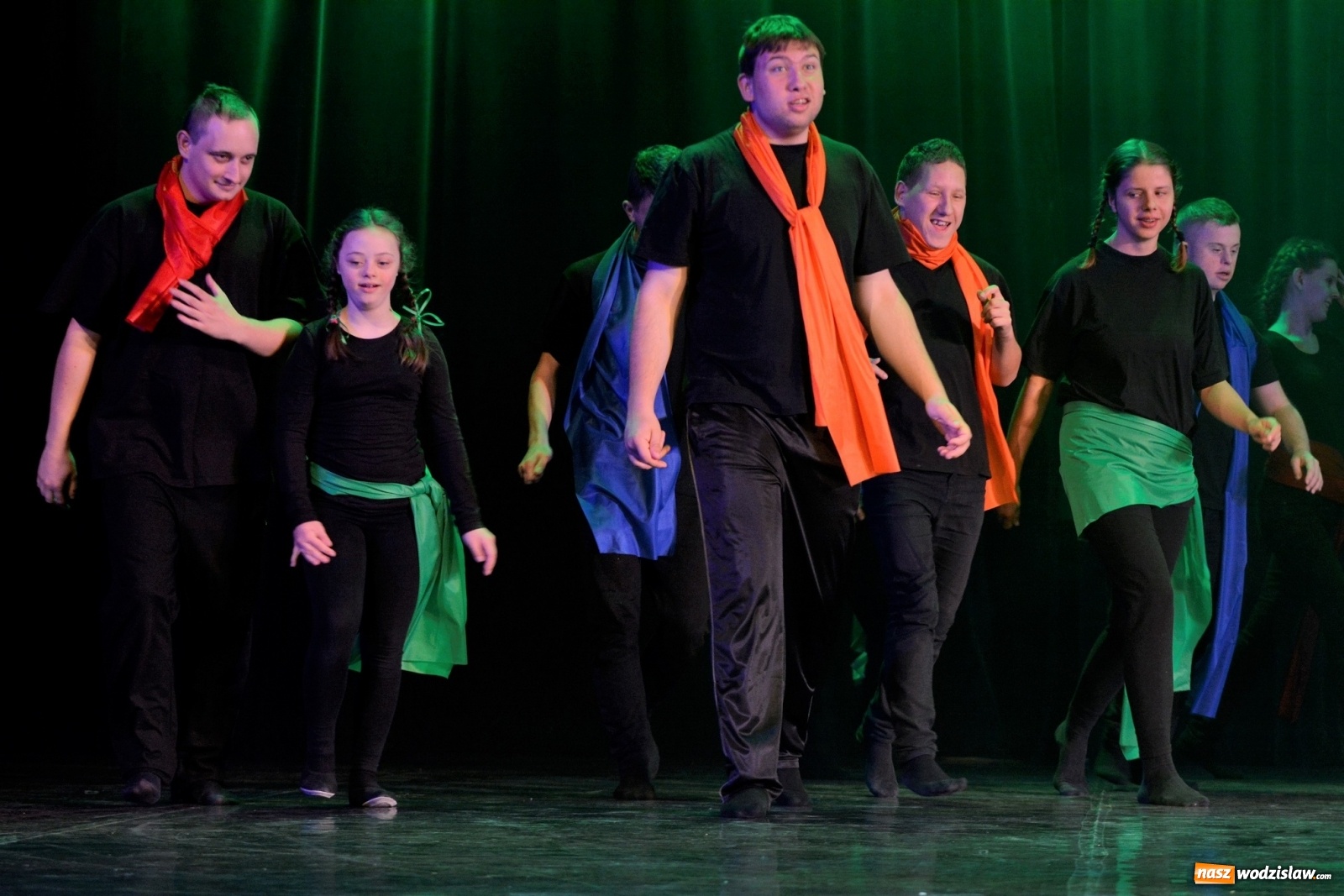 Zdjęcie w galerii na portalu naszwodzislaw.com: Wodzisławski teatr najlepszy podczas przeglądu Para buch, teatr w ruch wiadomości z regionu