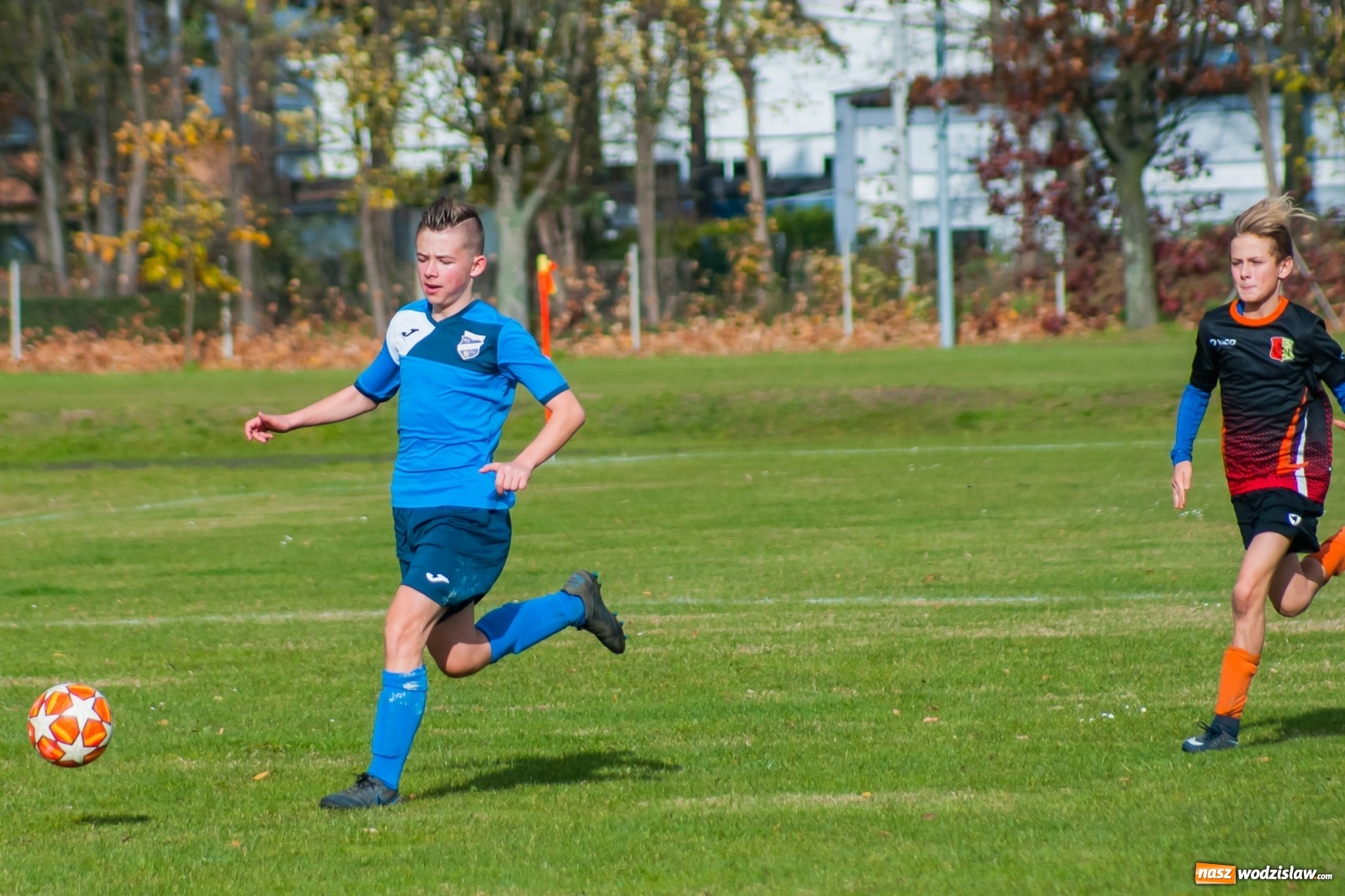 Zdjęcie w galerii na portalu naszwodzislaw.com: Trampkarze Unii bezlitośni dla Połomi [FOTO] wiadomości z regionu