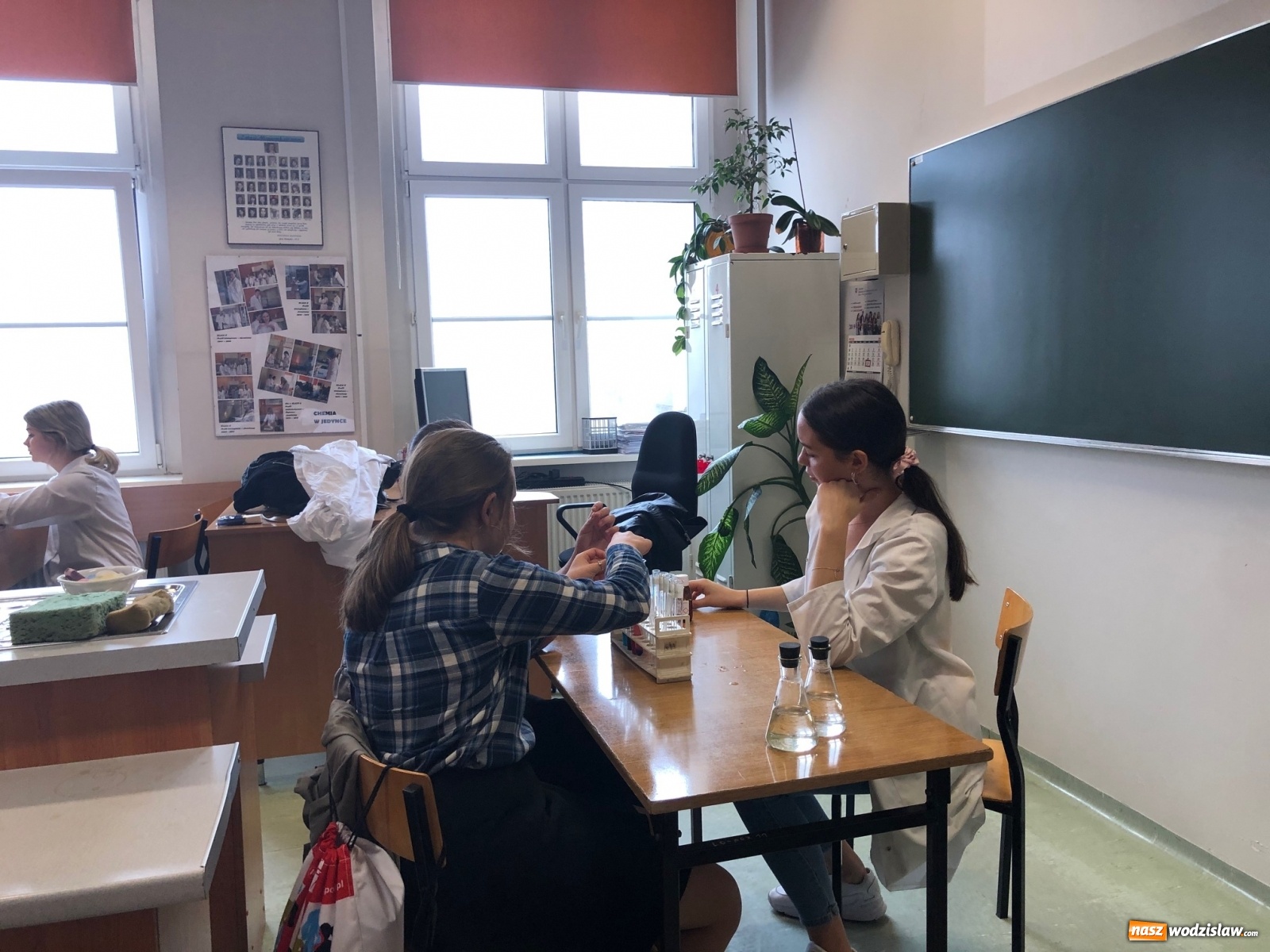 Zdjęcie w galerii na portalu naszwodzislaw.com: Pasja, profesja, powołanie. Ogólnopolski Tydzień Kariery w I LO wiadomości z regionu