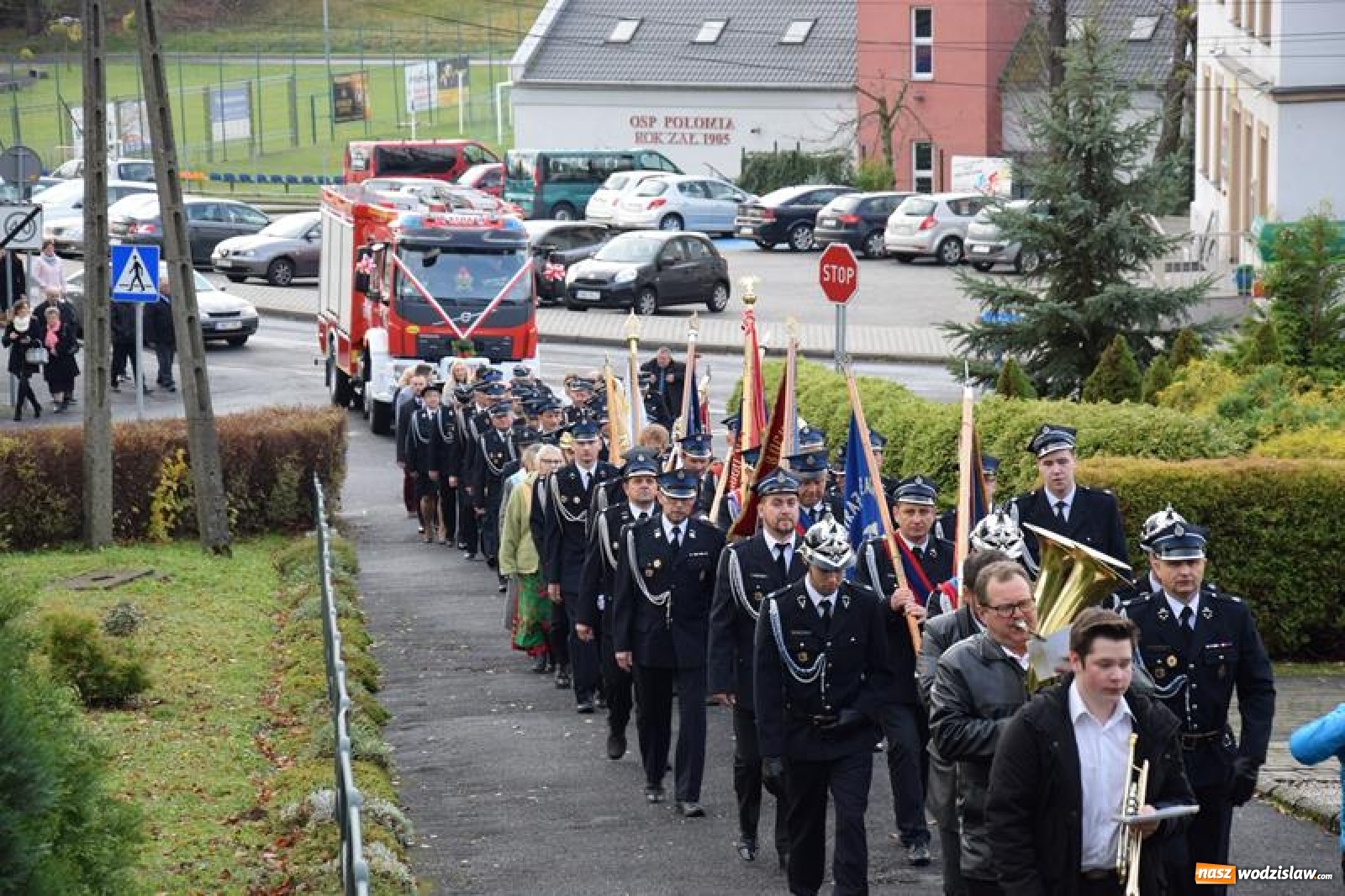 Zdjęcie w galerii na portalu naszwodzislaw.com: Ochotnicy z Połomi z nowym wozem bojowym wiadomości z regionu