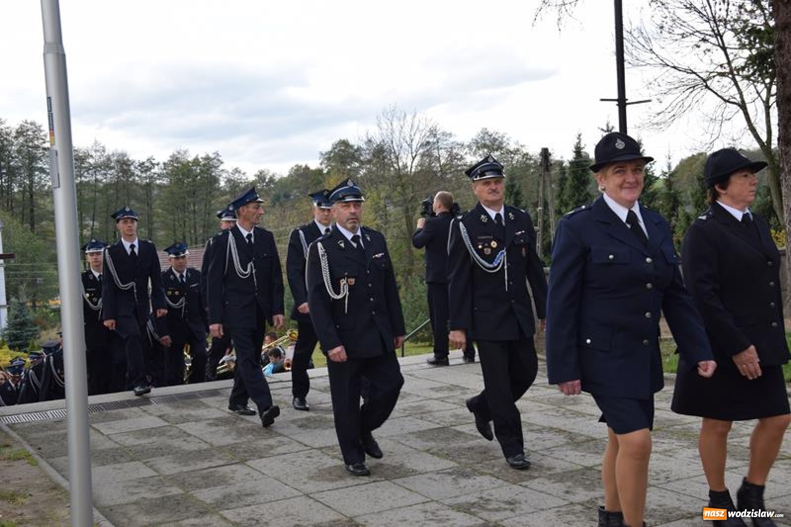 Zdjęcie w galerii na portalu naszwodzislaw.com: Ochotnicy z Połomi z nowym wozem bojowym wiadomości z regionu