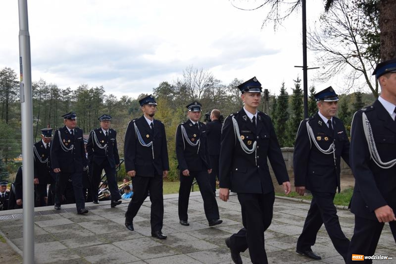 Zdjęcie w galerii na portalu naszwodzislaw.com: Ochotnicy z Połomi z nowym wozem bojowym wiadomości z regionu