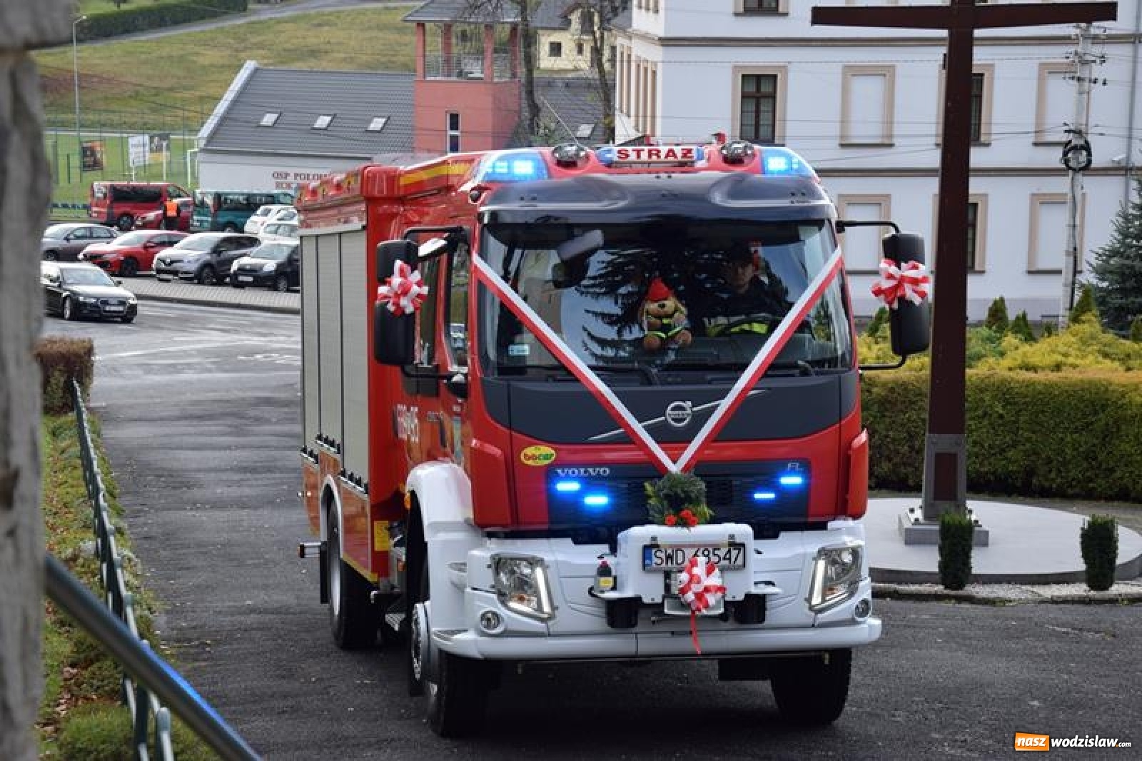 Zdjęcie w galerii na portalu naszwodzislaw.com: Ochotnicy z Połomi z nowym wozem bojowym wiadomości z regionu