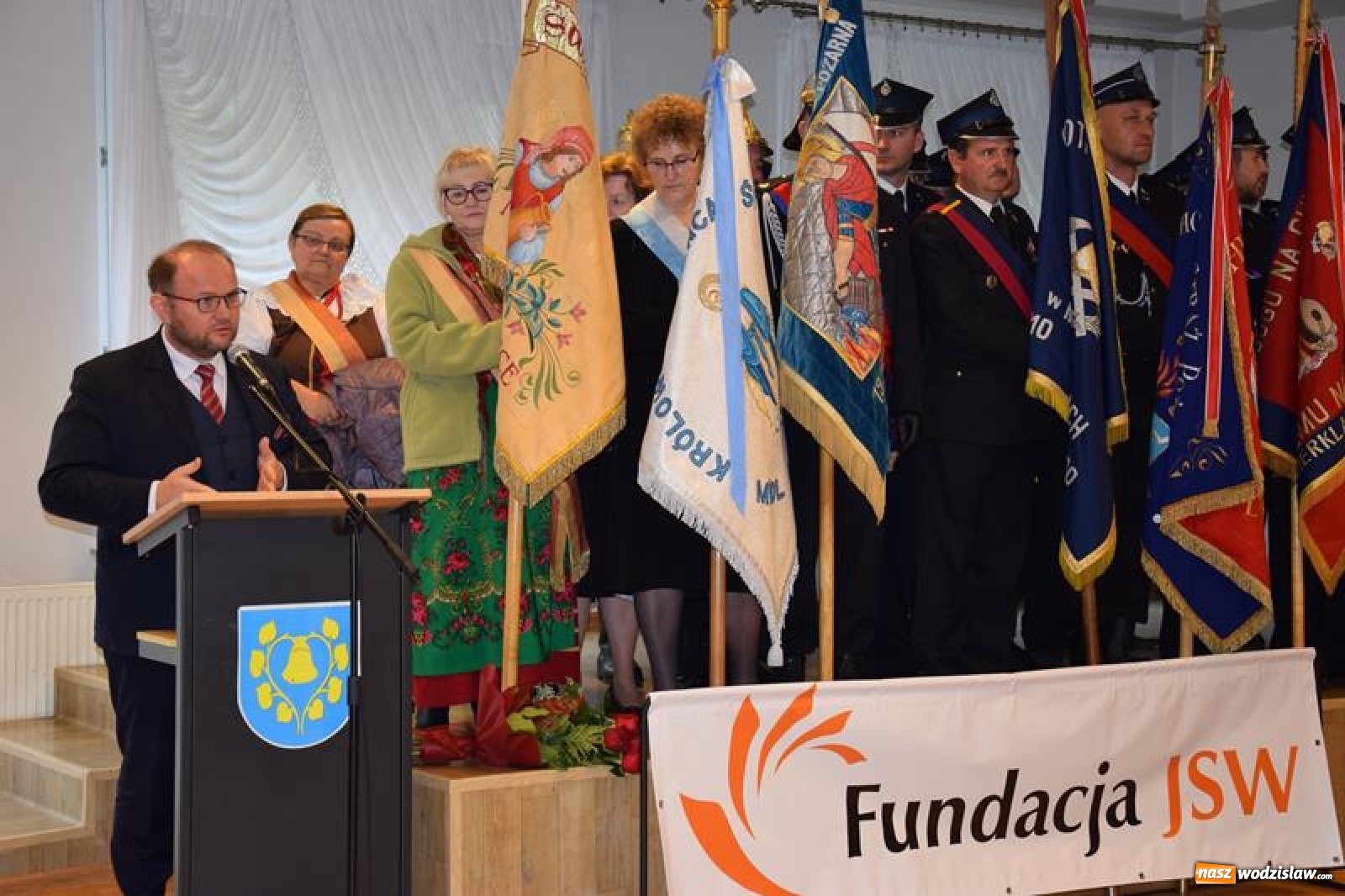 Zdjęcie w galerii na portalu naszwodzislaw.com: Ochotnicy z Połomi z nowym wozem bojowym wiadomości z regionu