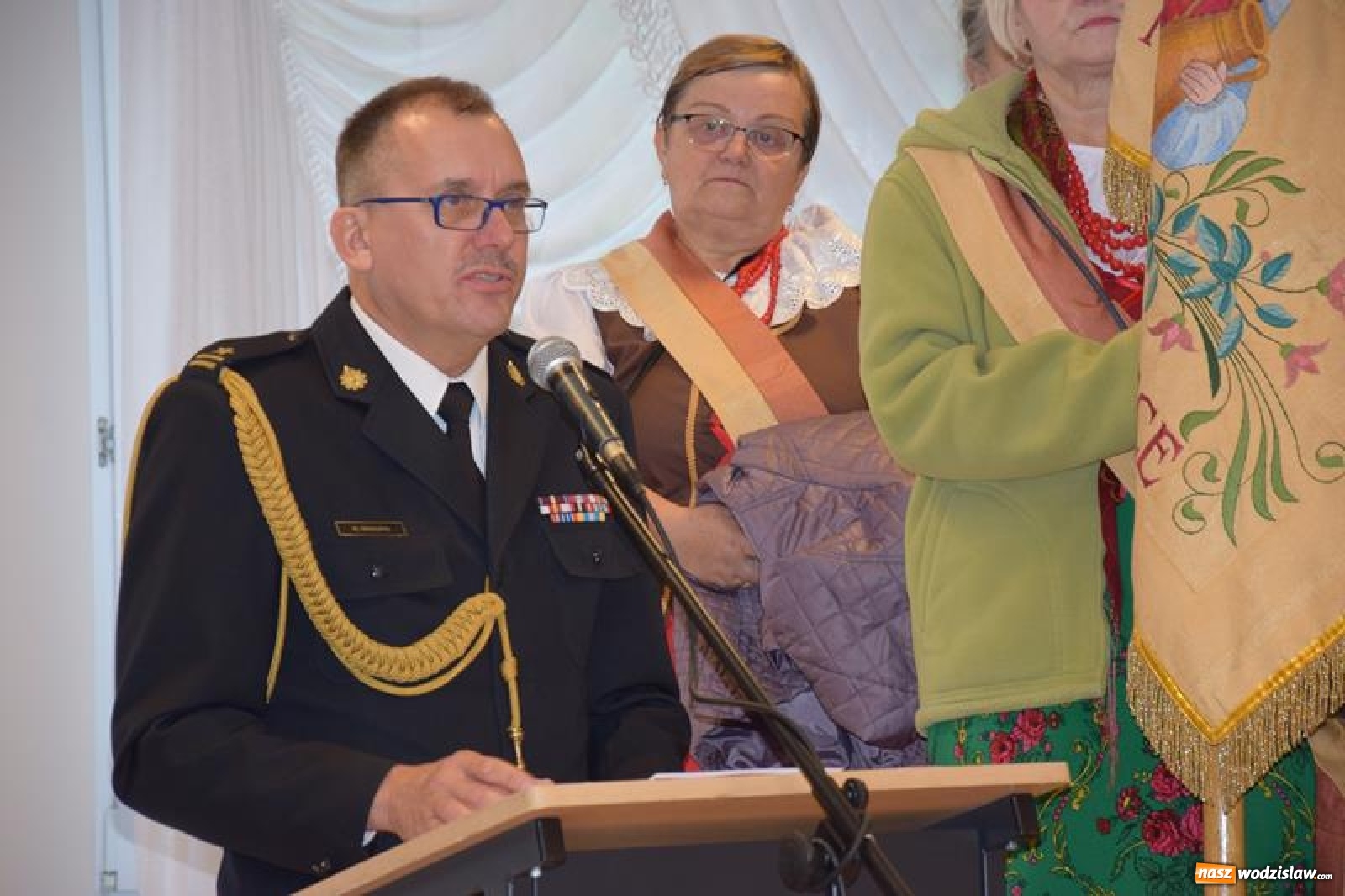 Zdjęcie w galerii na portalu naszwodzislaw.com: Ochotnicy z Połomi z nowym wozem bojowym wiadomości z regionu