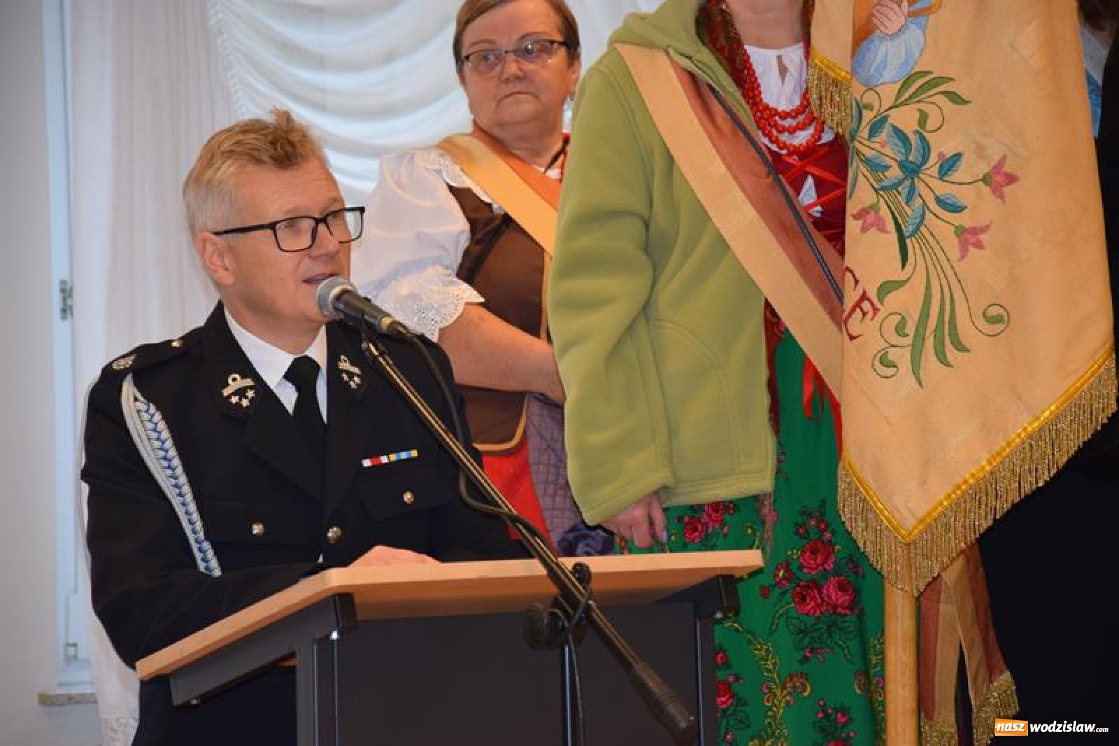 Zdjęcie w galerii na portalu naszwodzislaw.com: Ochotnicy z Połomi z nowym wozem bojowym wiadomości z regionu