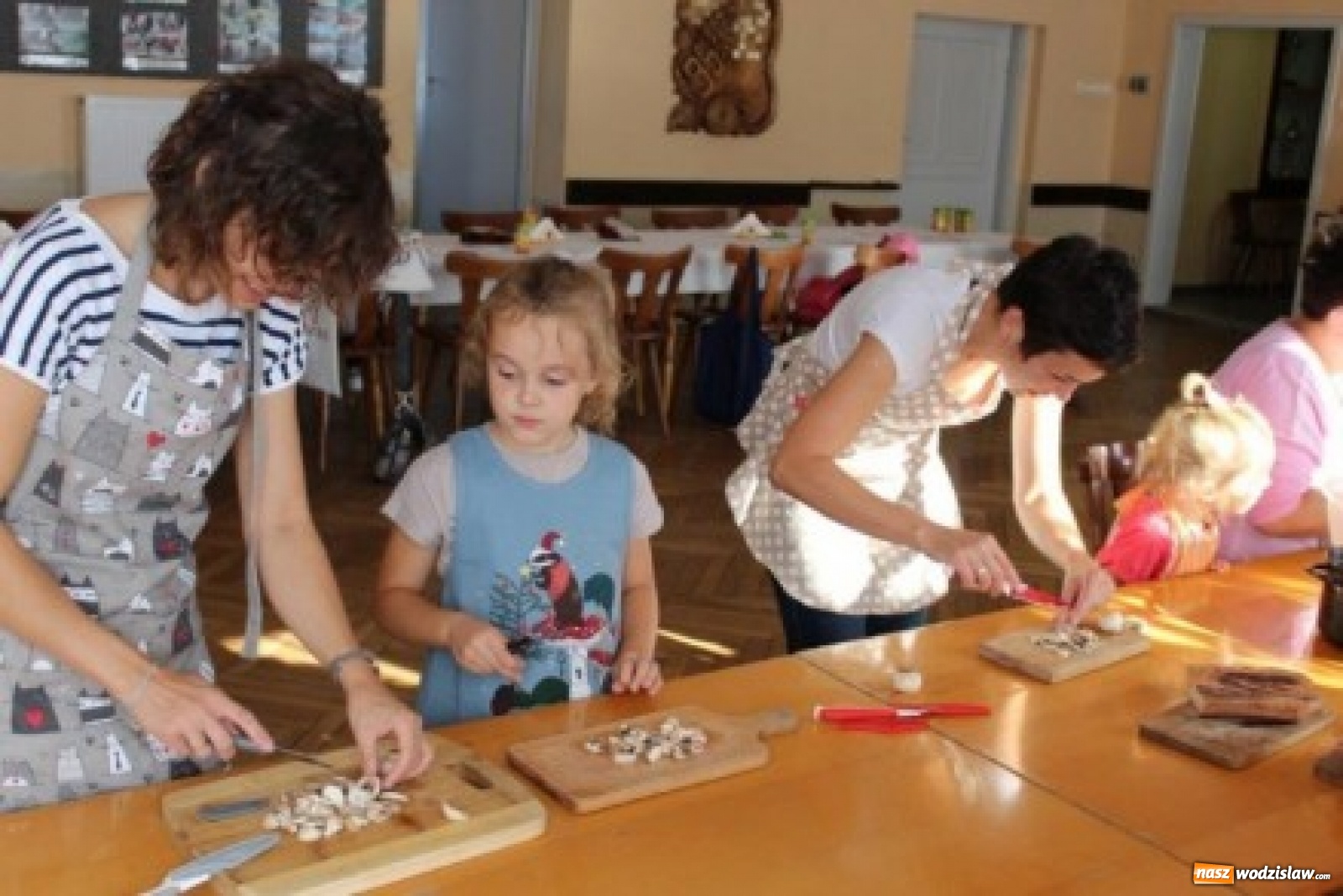 Zdjęcie w galerii na portalu naszwodzislaw.com: Przez żołądek do serca w Pszowie wiadomości z regionu