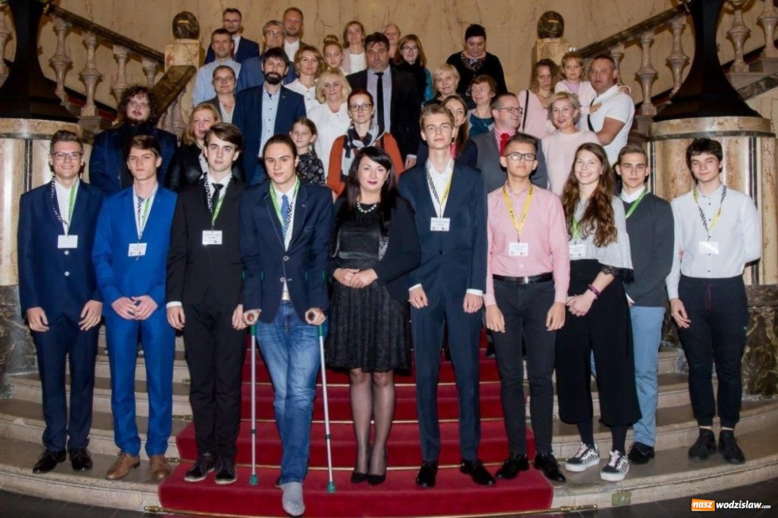 Zdjęcie w galerii na portalu naszwodzislaw.com: Przyznano nagrody i stypendia dla młodzieży powiatowych szkół wiadomości z regionu