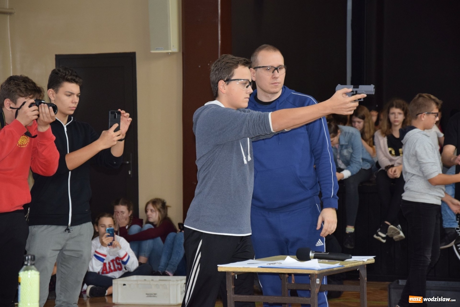 Zdjęcie w galerii na portalu naszwodzislaw.com: Prewencyjni, kryminalni, wszyscy fajni! - czyli turniej policyjny w Rydułtowach wiadomości z regionu