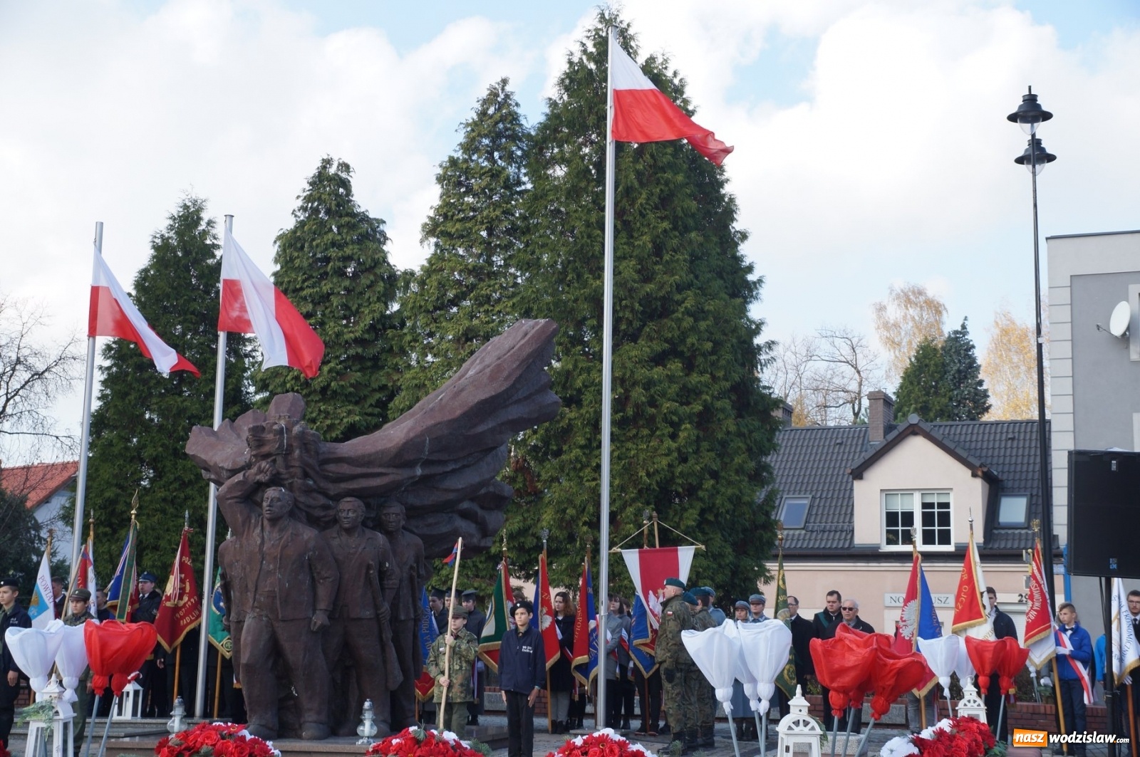 Zdjęcie w galerii na portalu naszwodzislaw.com: Obchody Święta Niepodległości za nami wiadomości z regionu