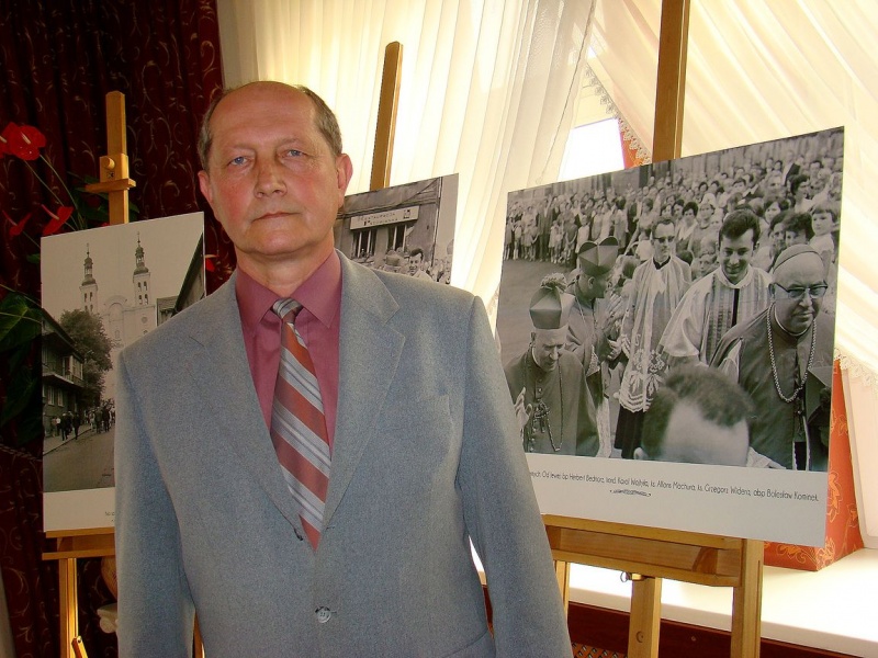 Zdjęcie w galerii na portalu naszwodzislaw.com: Obdarowała go błogosławieństwem  wiadomości z regionu