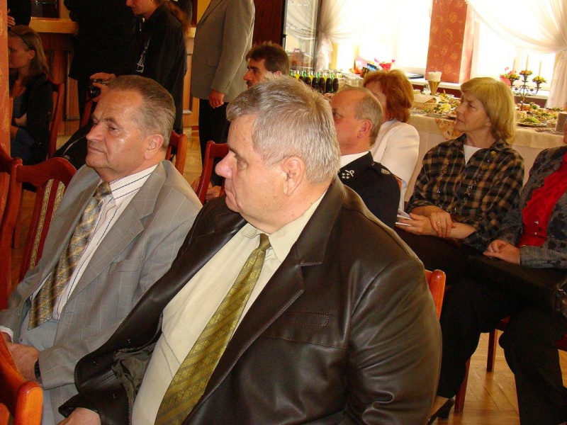 Zdjęcie w galerii na portalu naszwodzislaw.com: Obdarowała go błogosławieństwem  wiadomości z regionu