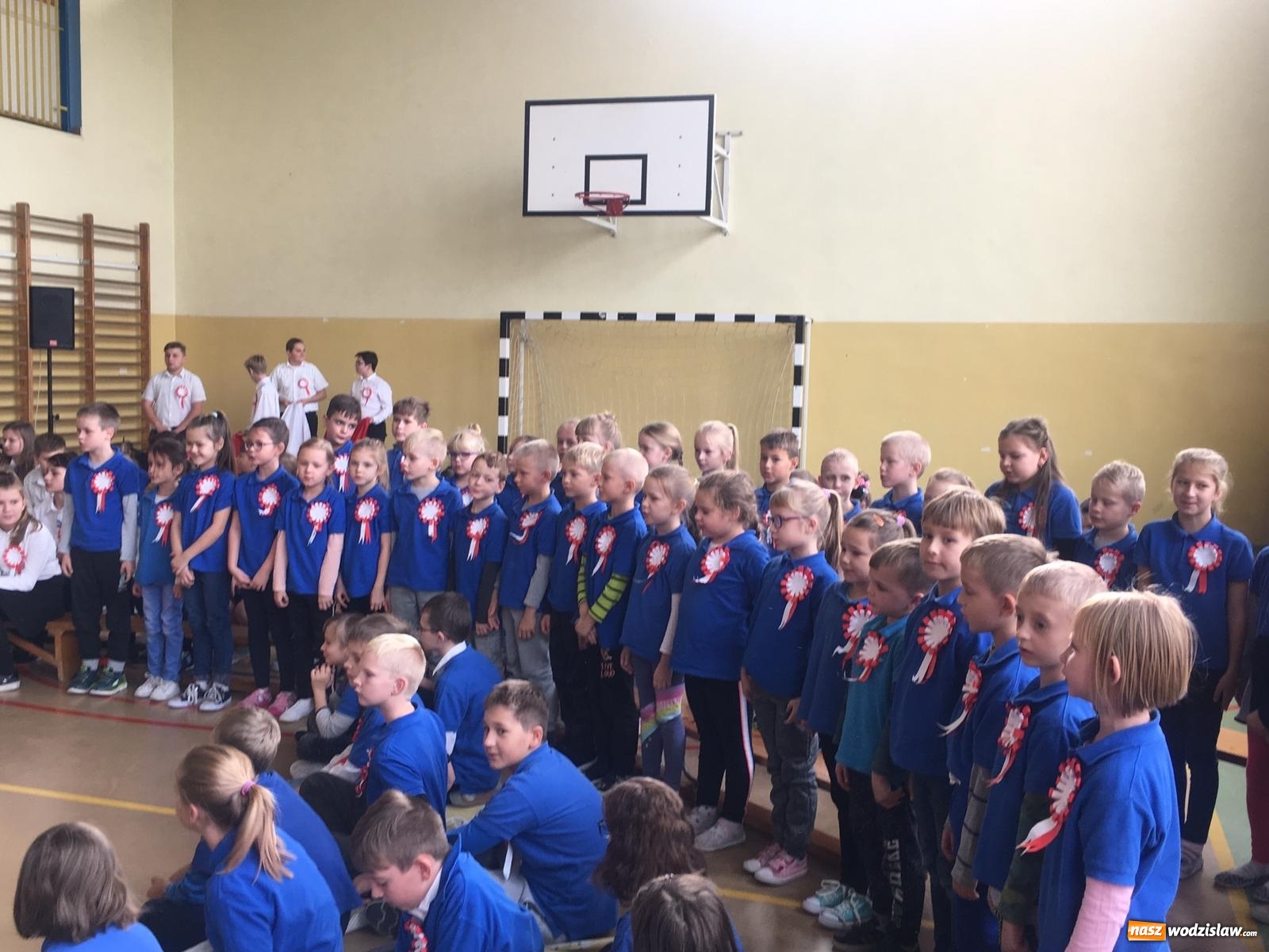 Zdjęcie w galerii na portalu naszwodzislaw.com: Święto Niepodległości w ZSP 1 wiadomości z regionu
