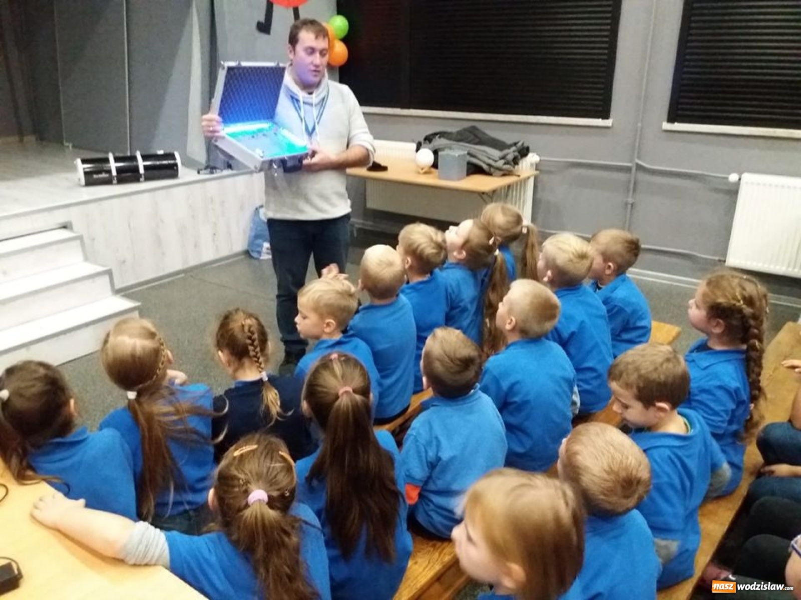 Zdjęcie w galerii na portalu naszwodzislaw.com: ZSP 1 w przestworzach kosmosu... wiadomości z regionu