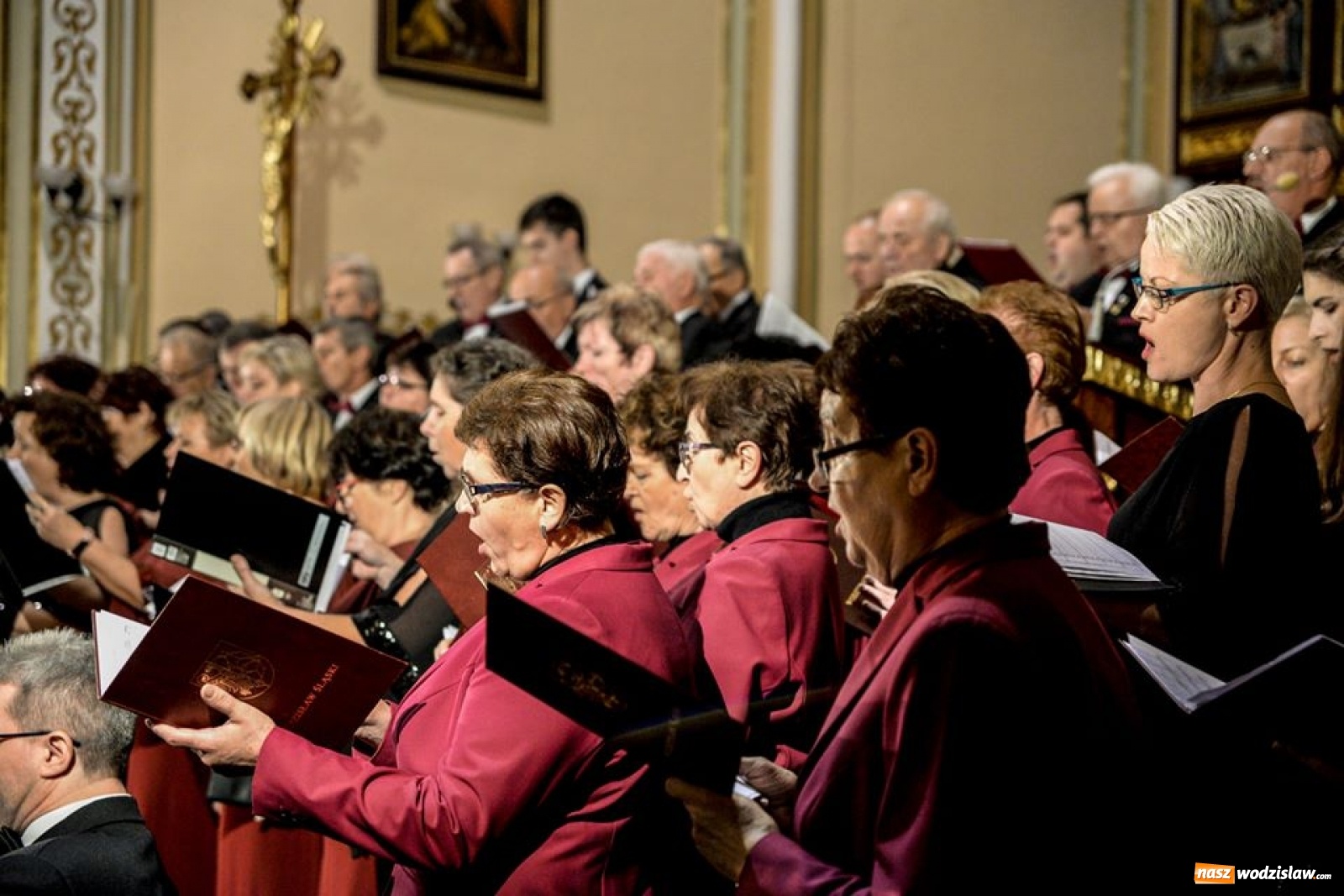 Zdjęcie w galerii na portalu naszwodzislaw.com: Pięknie wyśpiewany jubileusz Chóru Jadwiga wiadomości z regionu